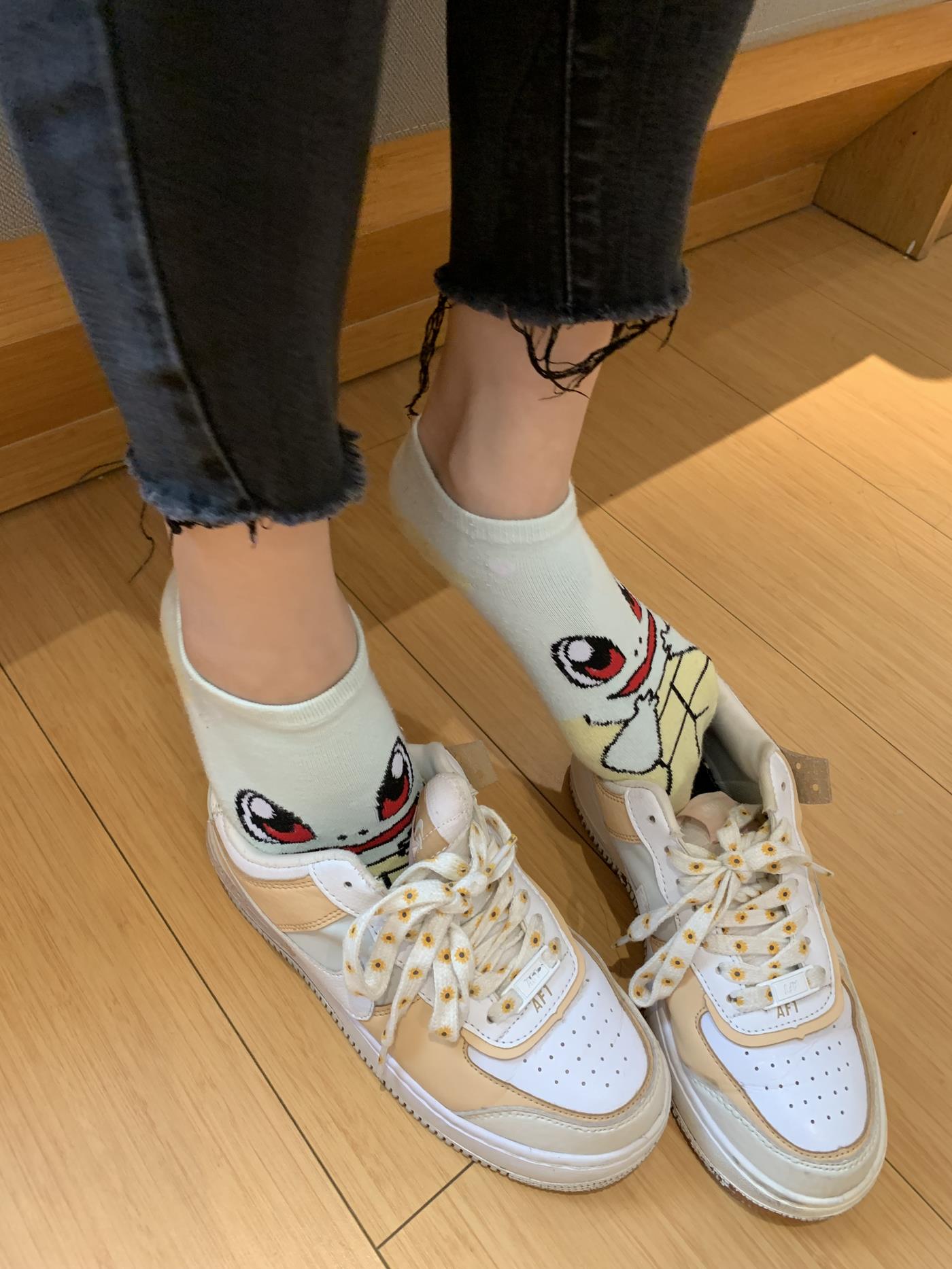 [誉铭传媒]袜足摄影 2022年《8月整合福利》[133P/5V/876MB]插图3