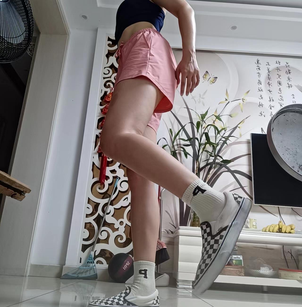 [誉铭传媒]袜足摄影 2022年《8月整合福利》[133P/5V/876MB]插图1