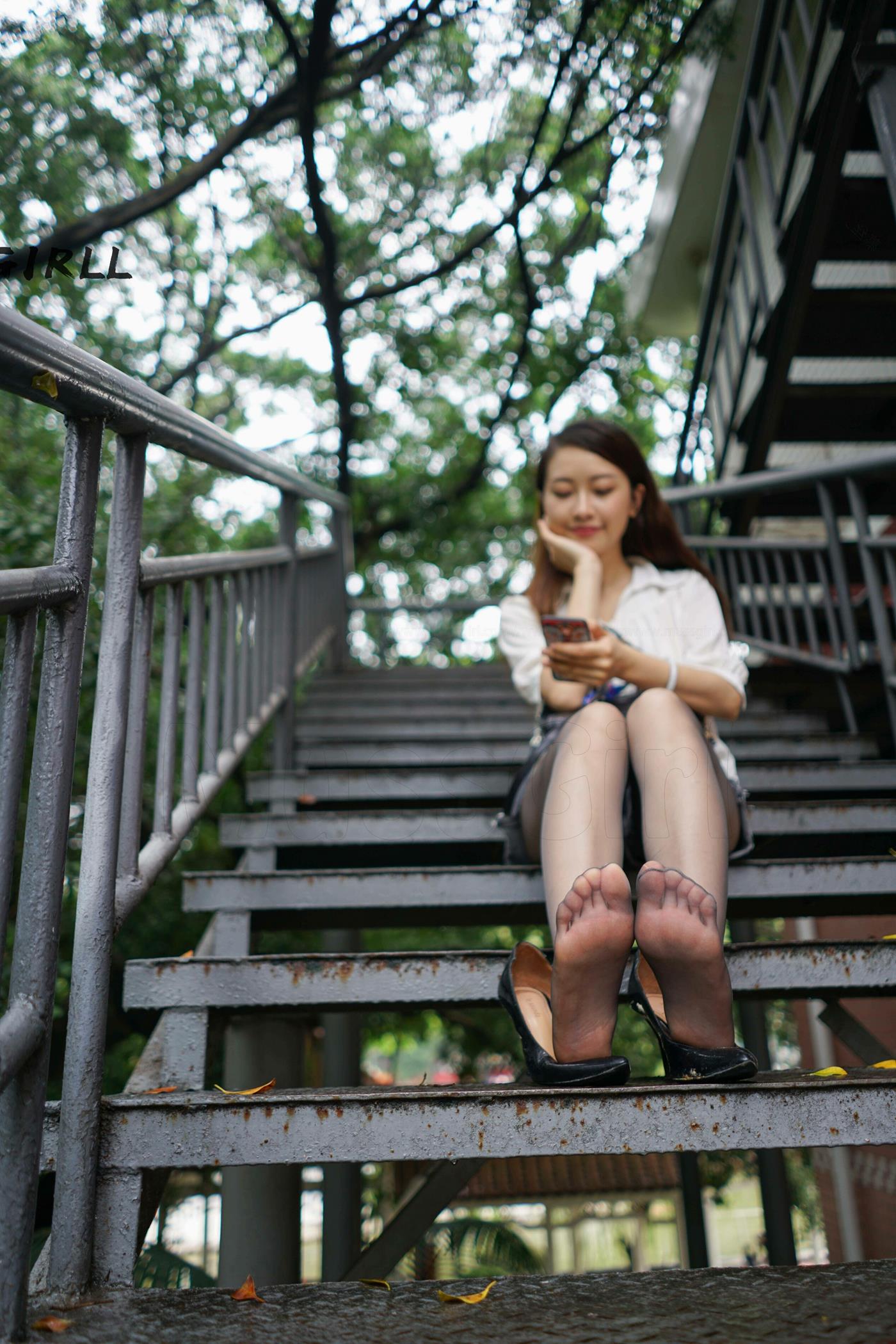 [MussGirl慕丝女郎]NO.274 绿茵楼梯 [111P/175MB]插图1