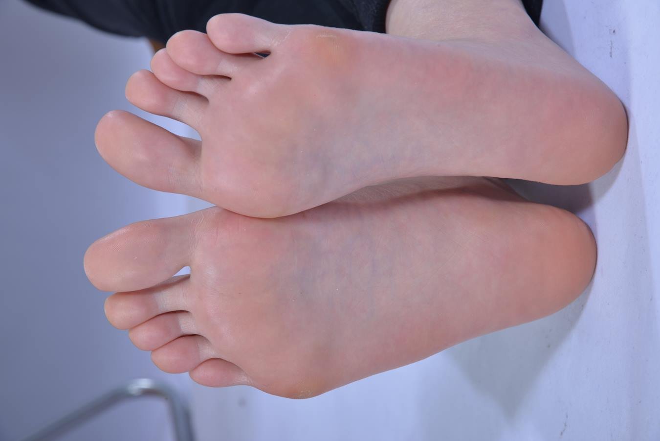 [赤足者]VOL.015 高清图集[12P/18MB]-萌图网