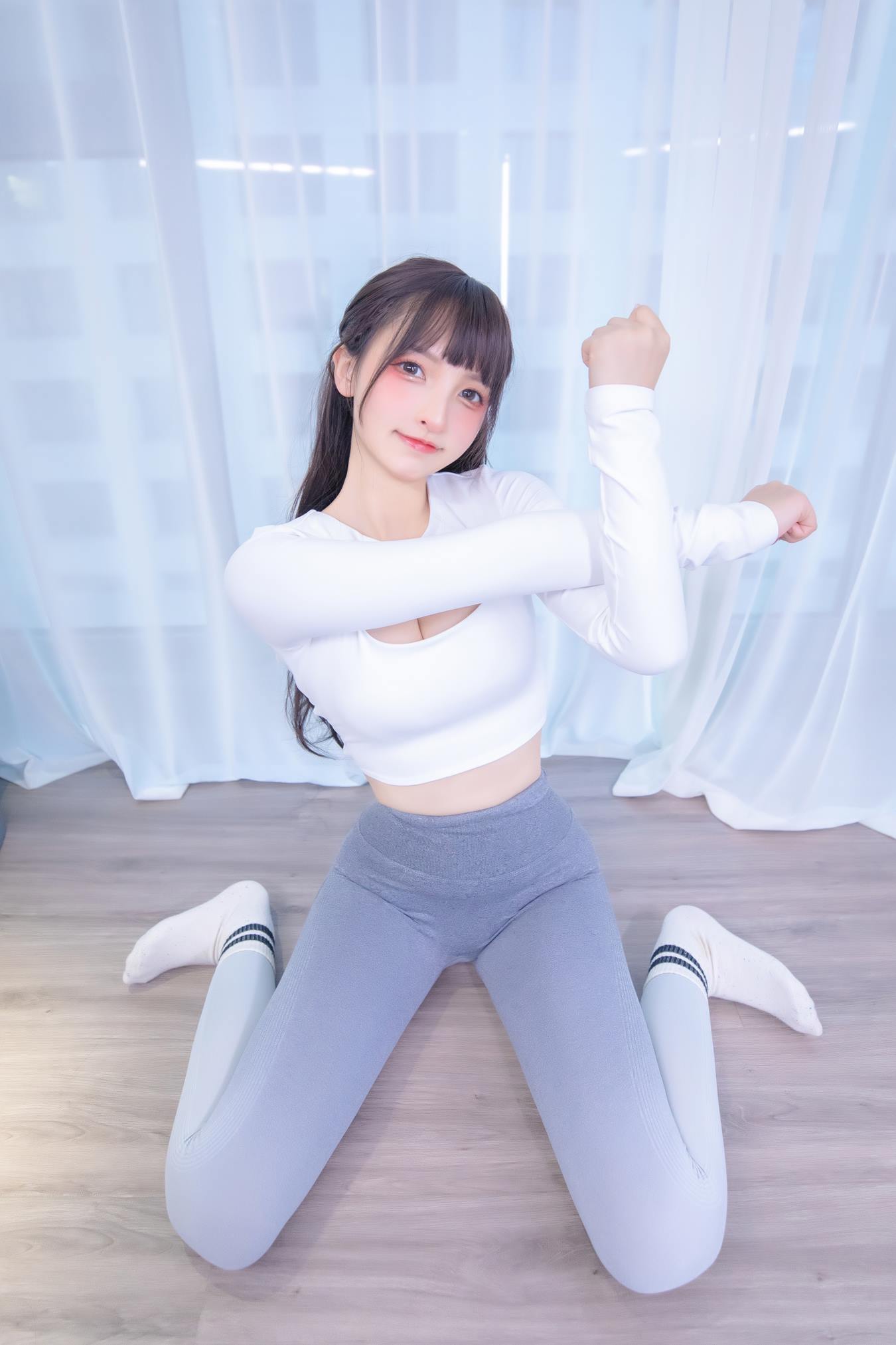 神楽板真冬 – 瑜伽少女[75P/207MB]插图1