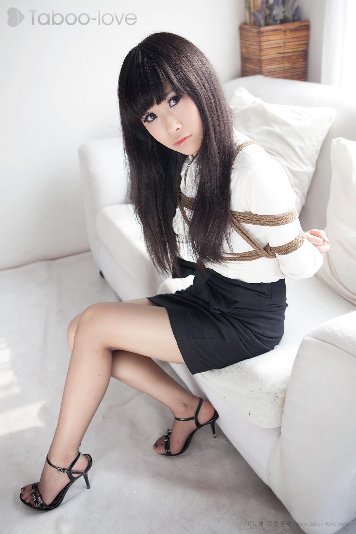 [禁忌摄影]Taboo-love NO.083 职业女性之气质束缚[VIP专属][34P/13.3MB]插图1