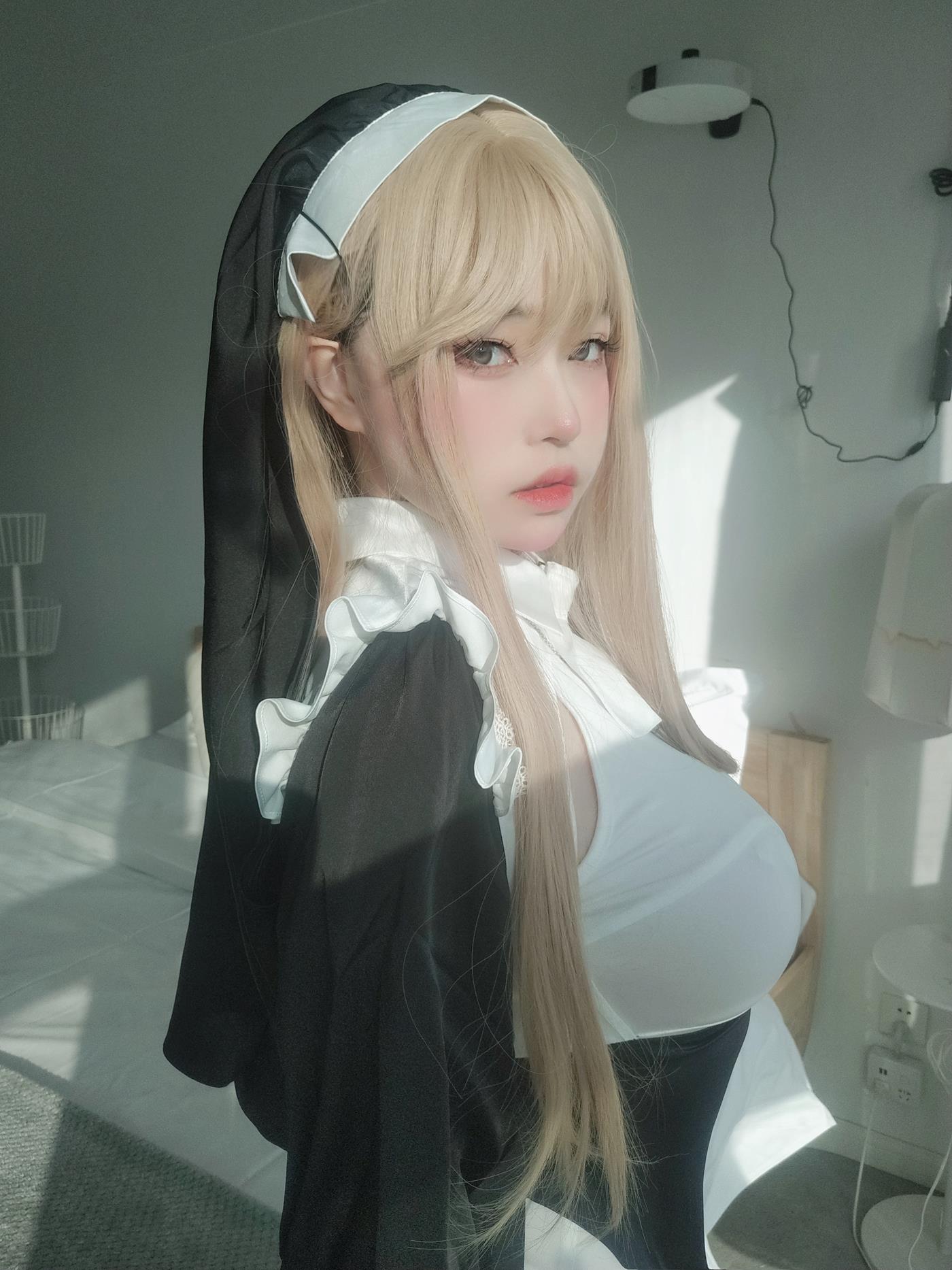女主K  修女 [80P/511MB]插图2