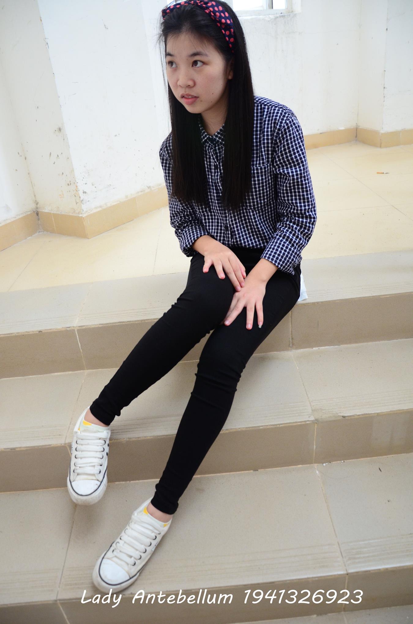 [战前女神] 美腿美足精品摄影套图 066 [58P/92MB]