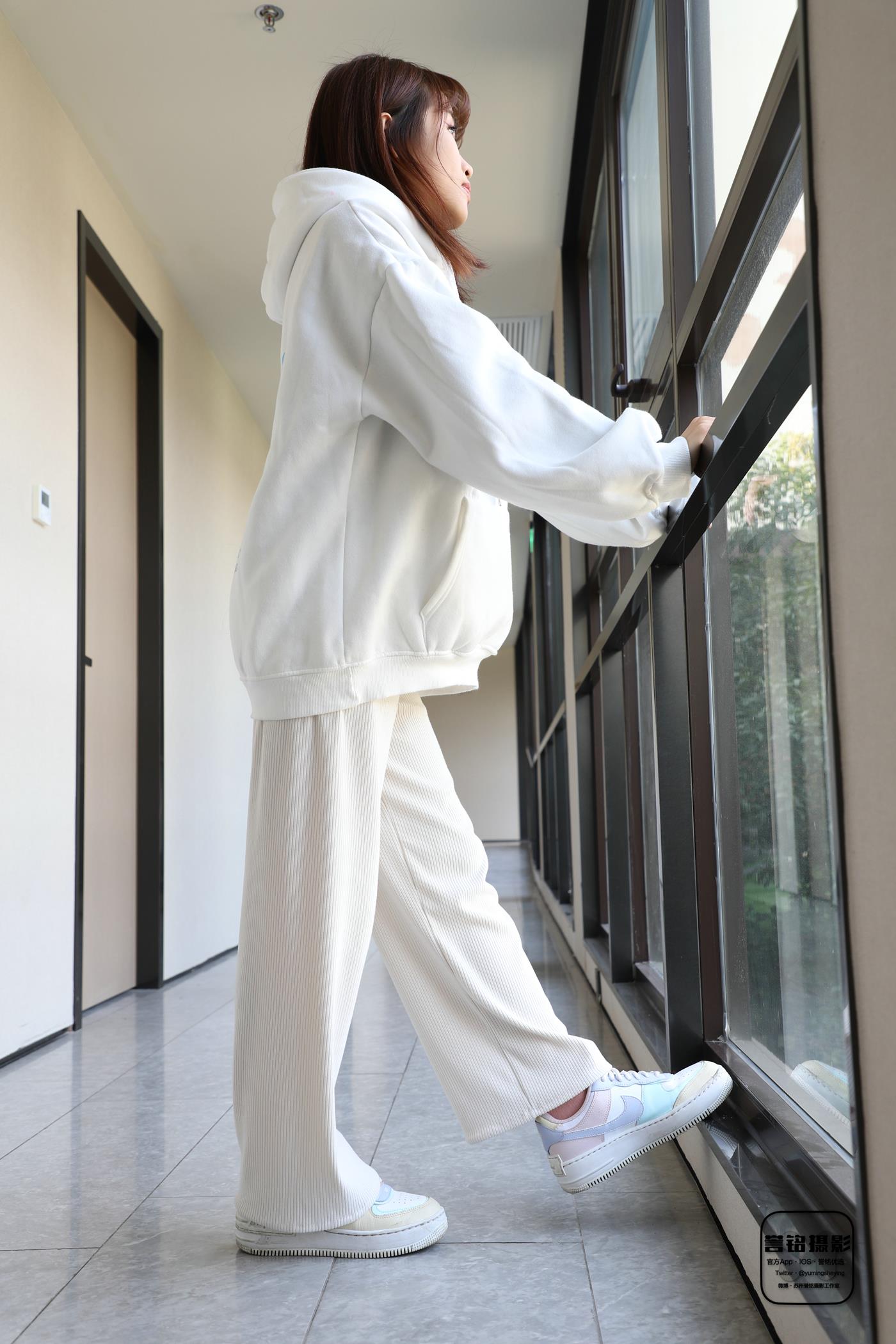 [誉铭传媒]袜足摄影 2023年 NO.001[118P/1V/1.65GB]插图3