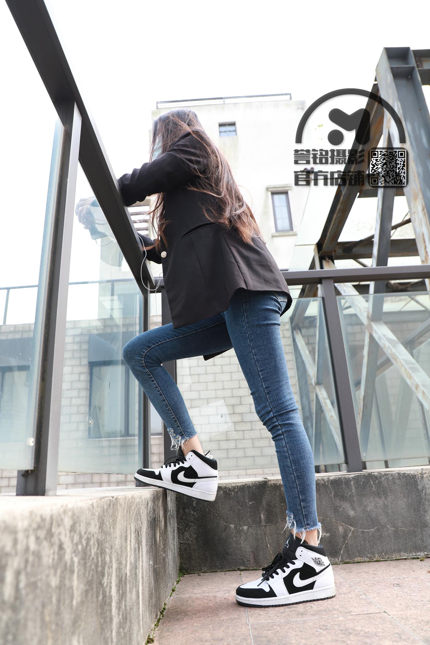 [誉铭传媒]袜足摄影 2020年 NO.046期作品[100P/1V/1.31GB]插图3