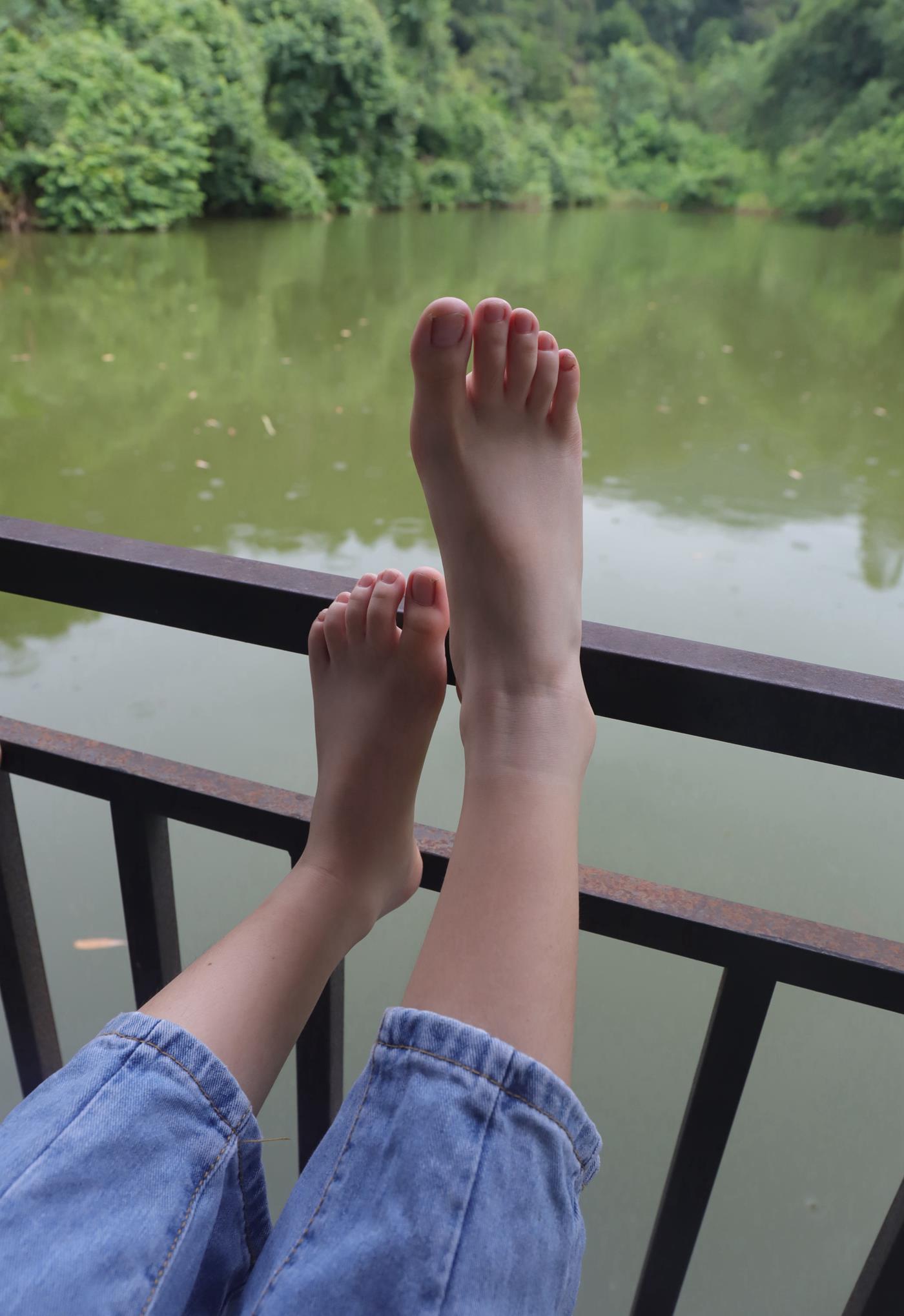 [Pary学生模拍] No.035 表妹与小芳拍完美jiao拍食物去 [91P/202MB]插图2