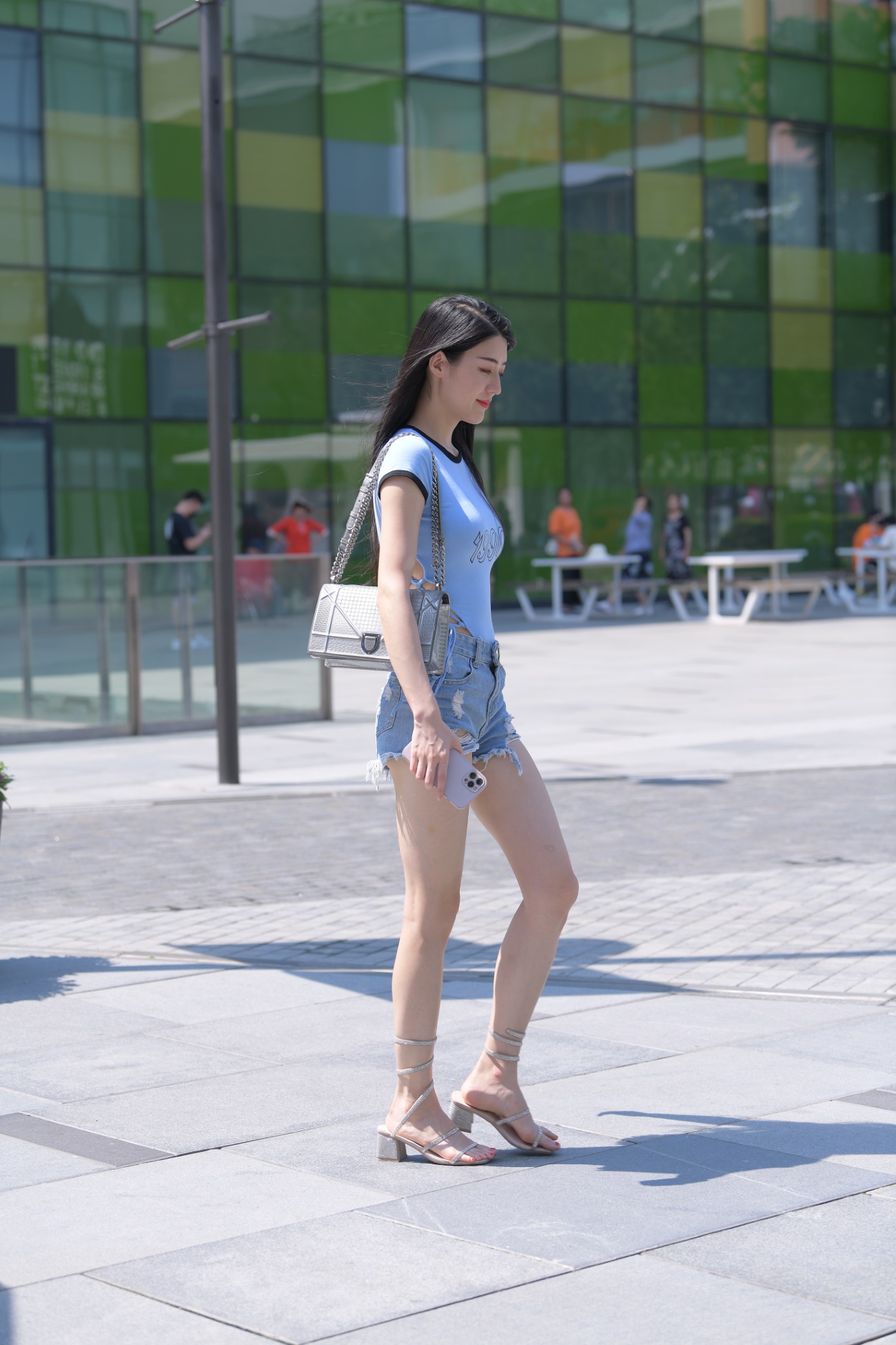 精选街拍作品 NO.2088 一只麋鹿摄影作品 – 蓝色牛仔热裤美女[681P/1.02GB]插图2