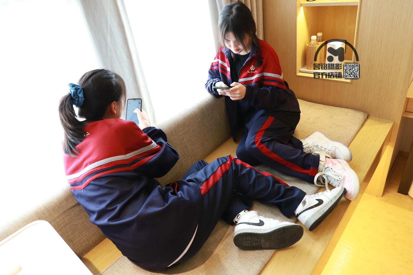 [誉铭传媒]袜足摄影 2020年《06.18 专享作品1》[90P/691MB]插图3