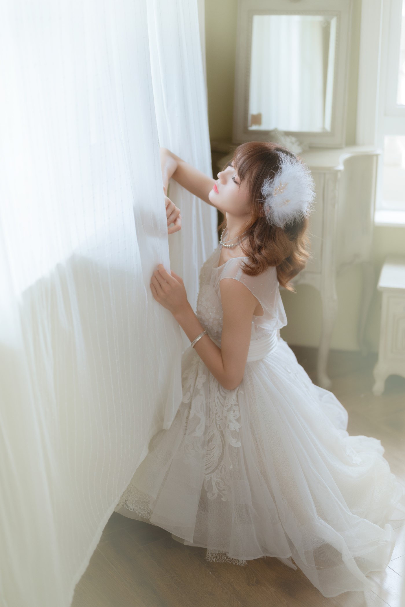 [YITUYU艺图语] 2022.06.13 人间四月天 兔子Zzz不吃胡萝卜 [31P/233MB]