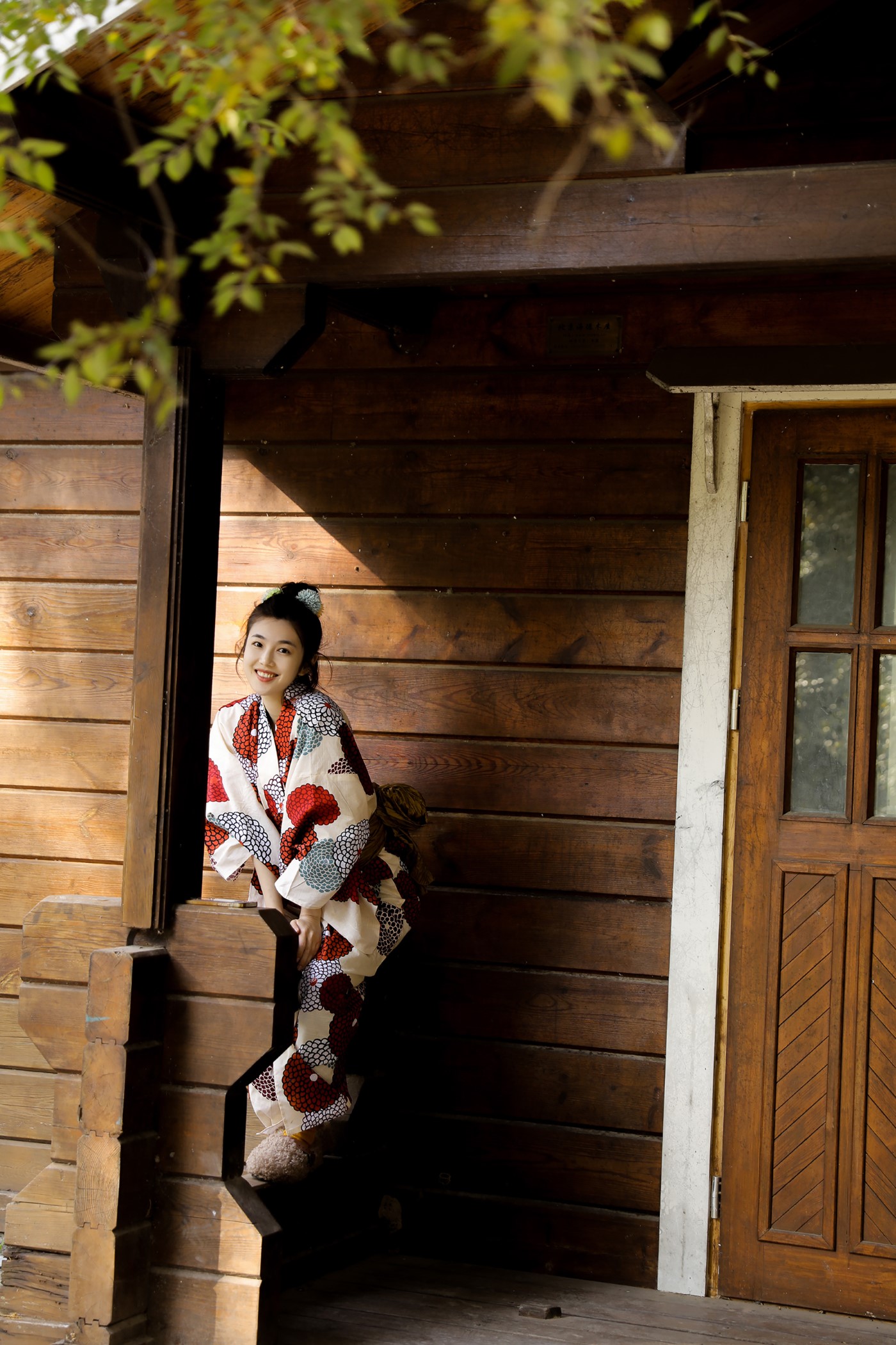 [YITUYU艺图语] 2022.06.13 京都约定 凡凡 [24P/166MB]