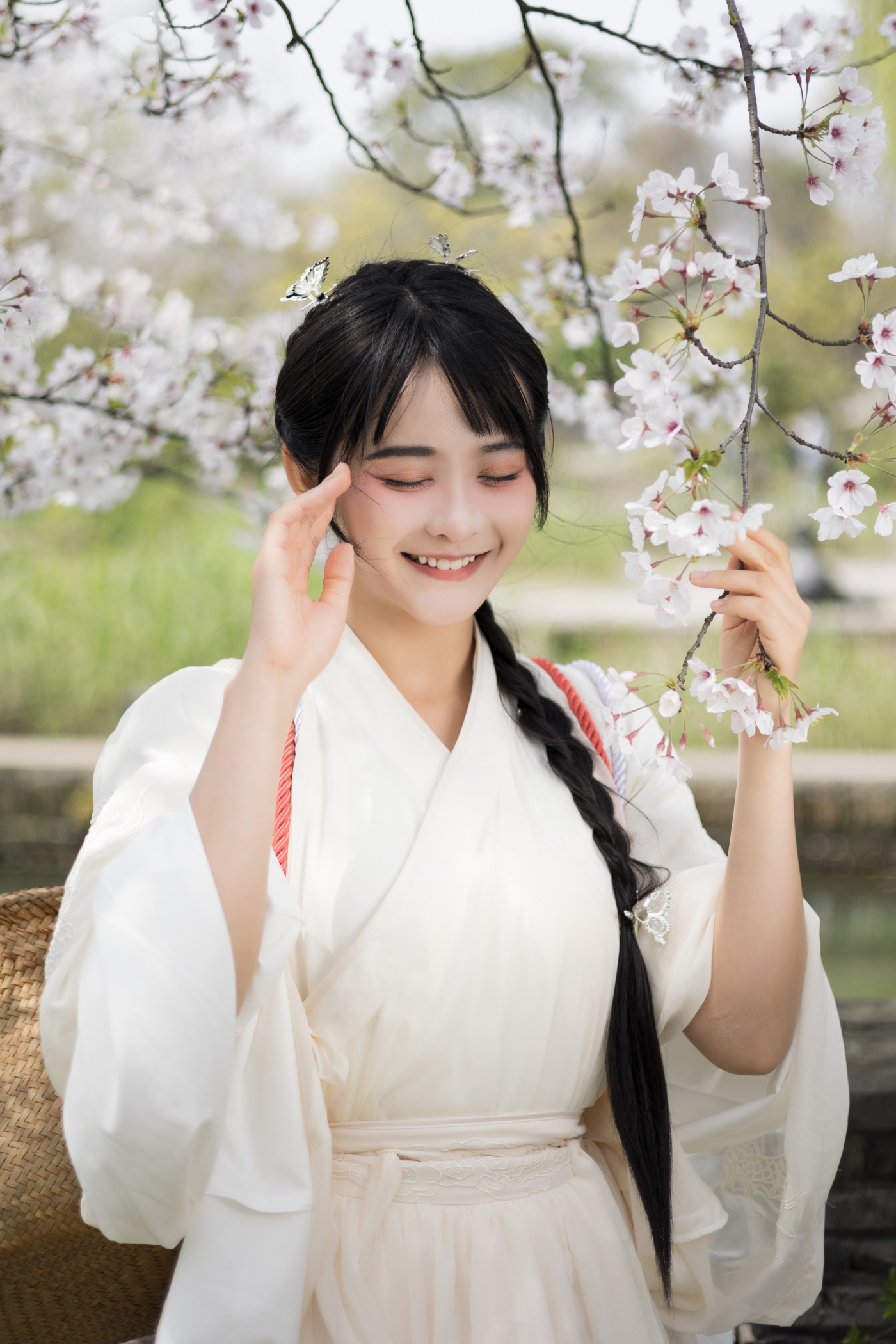 [YITUYU艺图语] 2022.06.11 四月如你 杨馥羽 [40P/433MB]