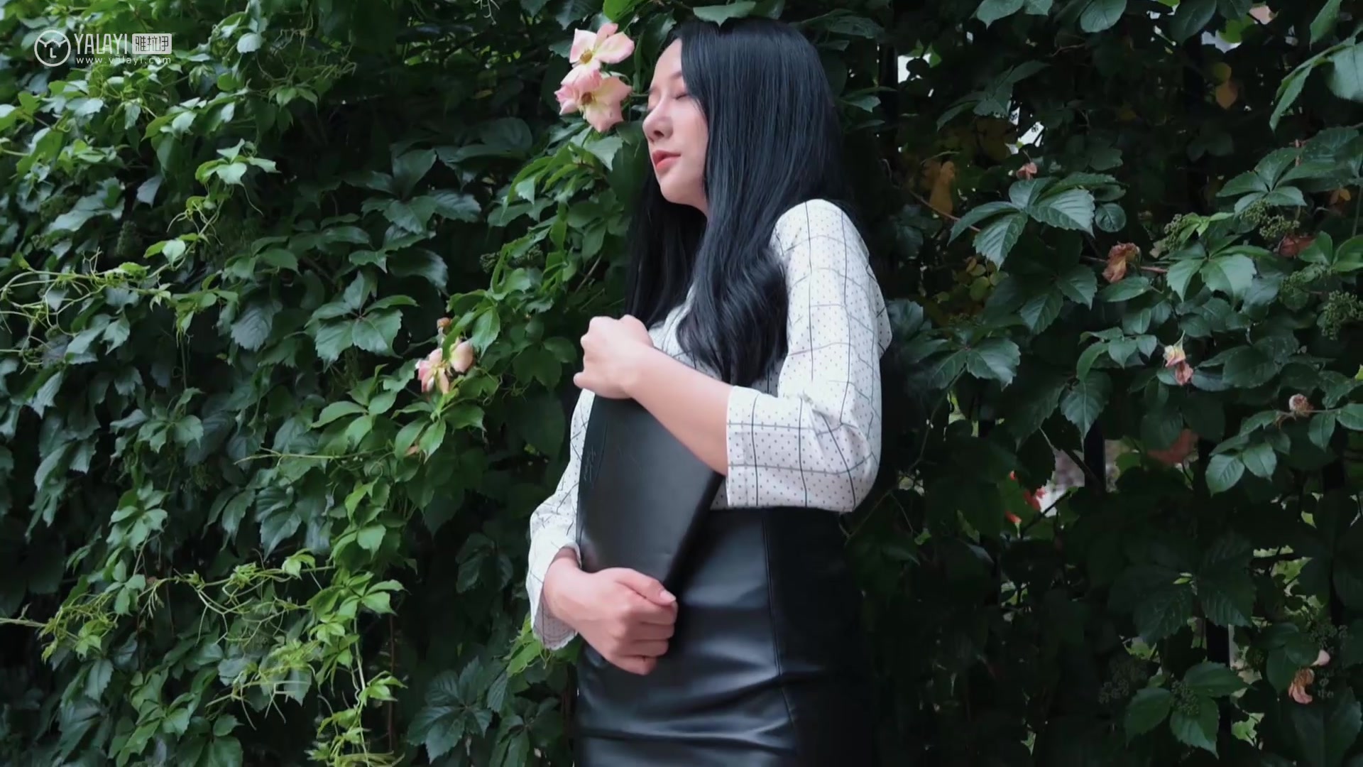 [YALAYI雅拉伊视频] 2020.03.13 V118《女白领的私生活1》饰媛[1V/150M]插图1