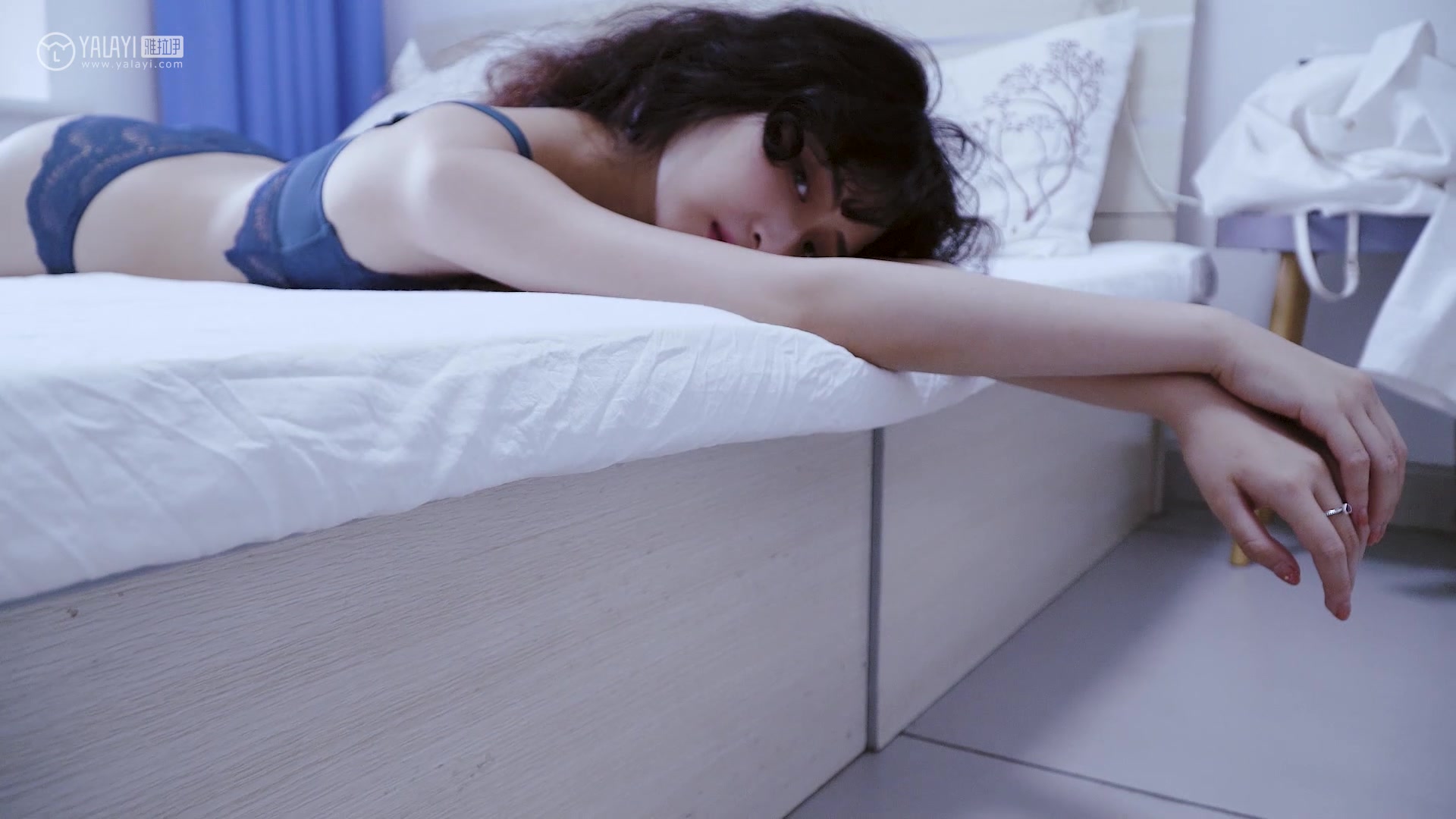 [YALAYI雅拉伊]视频 2019.08.23 V065《蓝精灵》西子[1V/137M]插图3