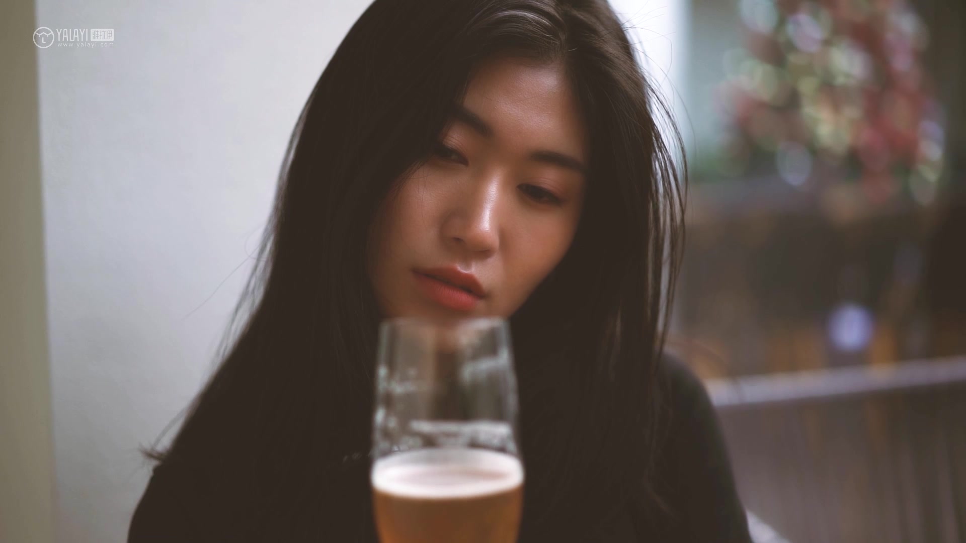 [YALAYI雅拉伊视频] 2019.05.06 V032《款款情深》乔妹儿[1V/117M]插图2