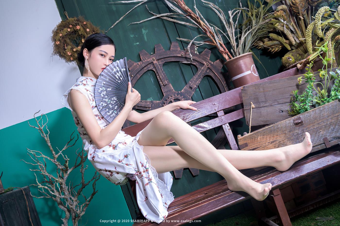 [SSA丝社]超清写真 NO.559 漫漫 肉丝袜户外展示（下）[150P/2.77GB]