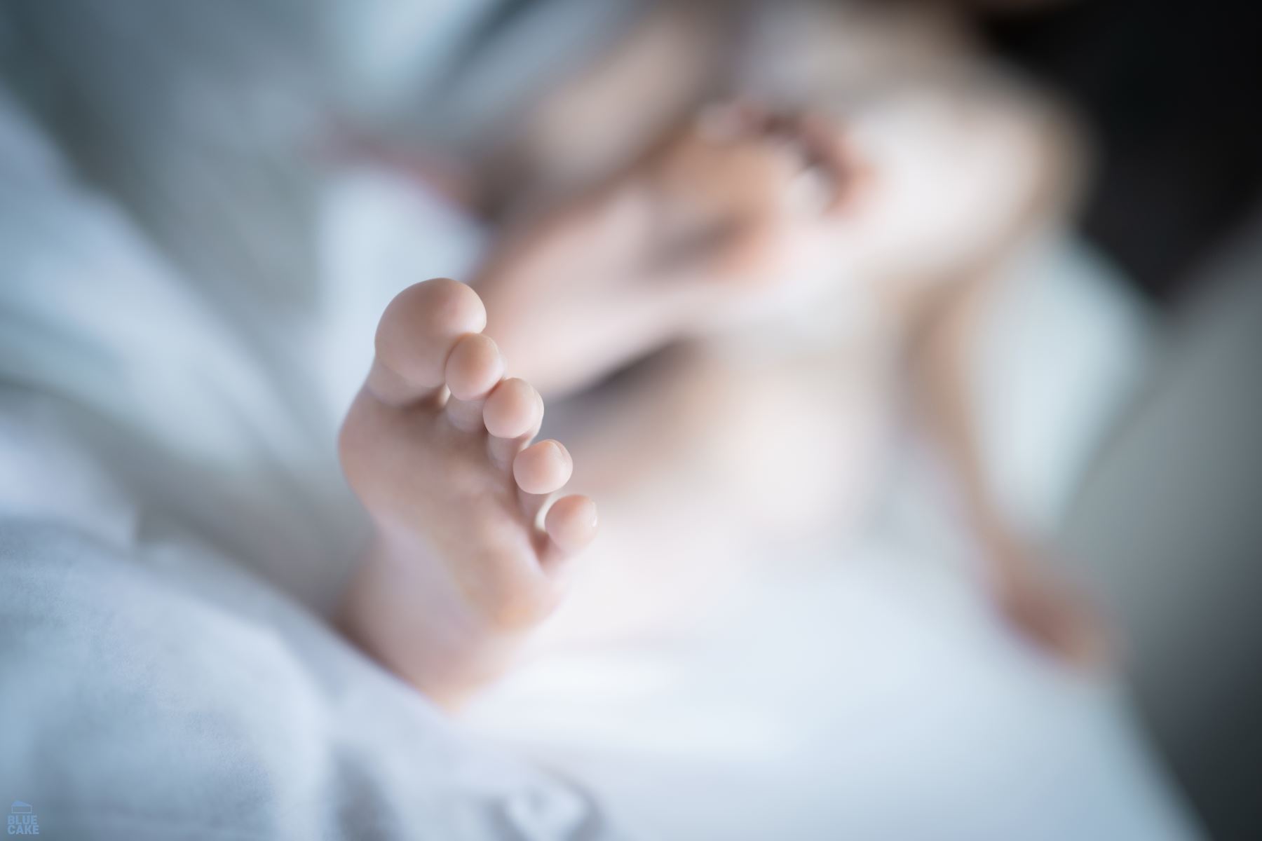 [BlueCake] NO.039 Kim Ji-won – White One + RED.Ver [71P/1.29G]插图1