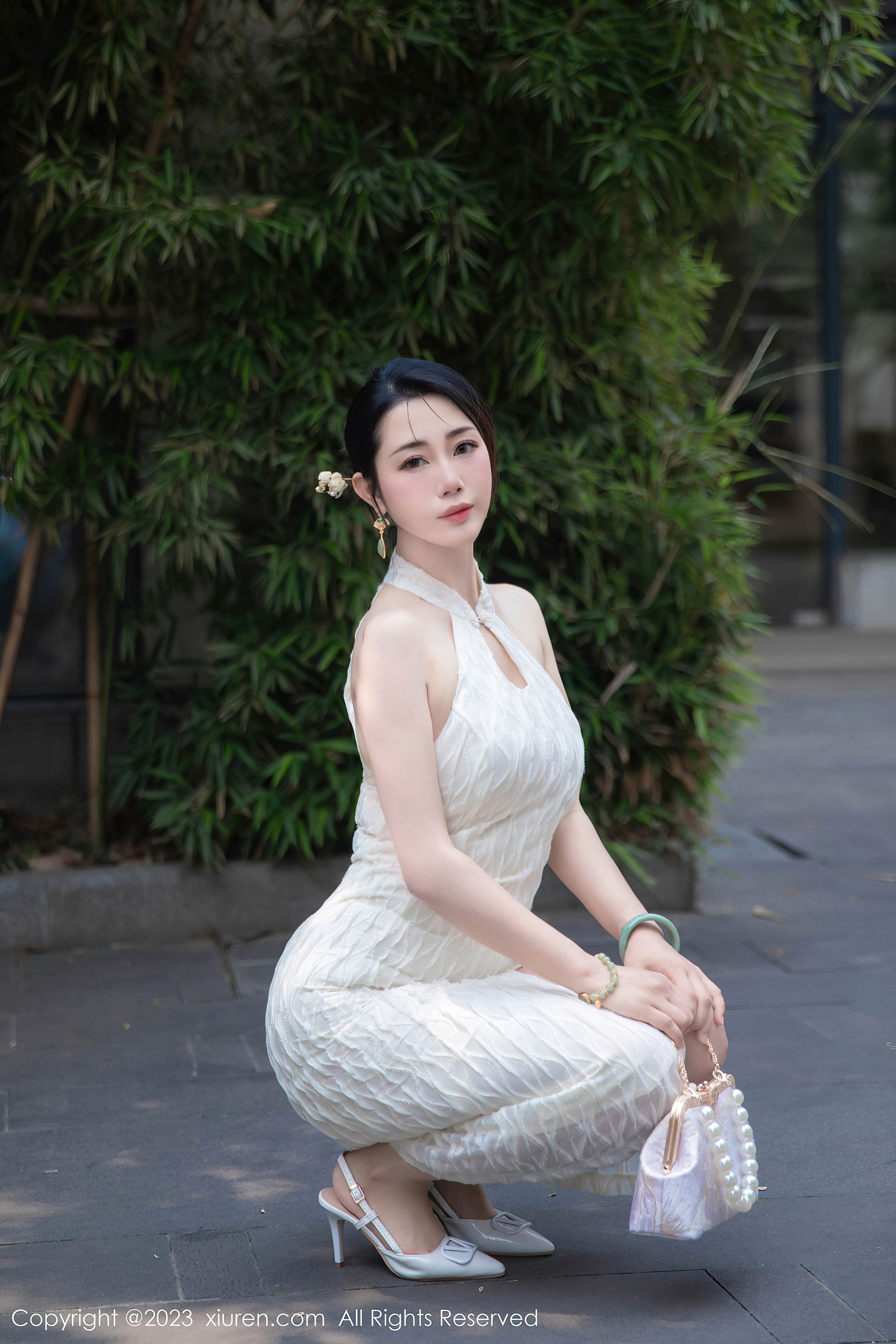[XiuRen秀人网] 2023.09.25 No.7435 严利娅Yuliya 旗袍美臀[72P/772MB]插图3