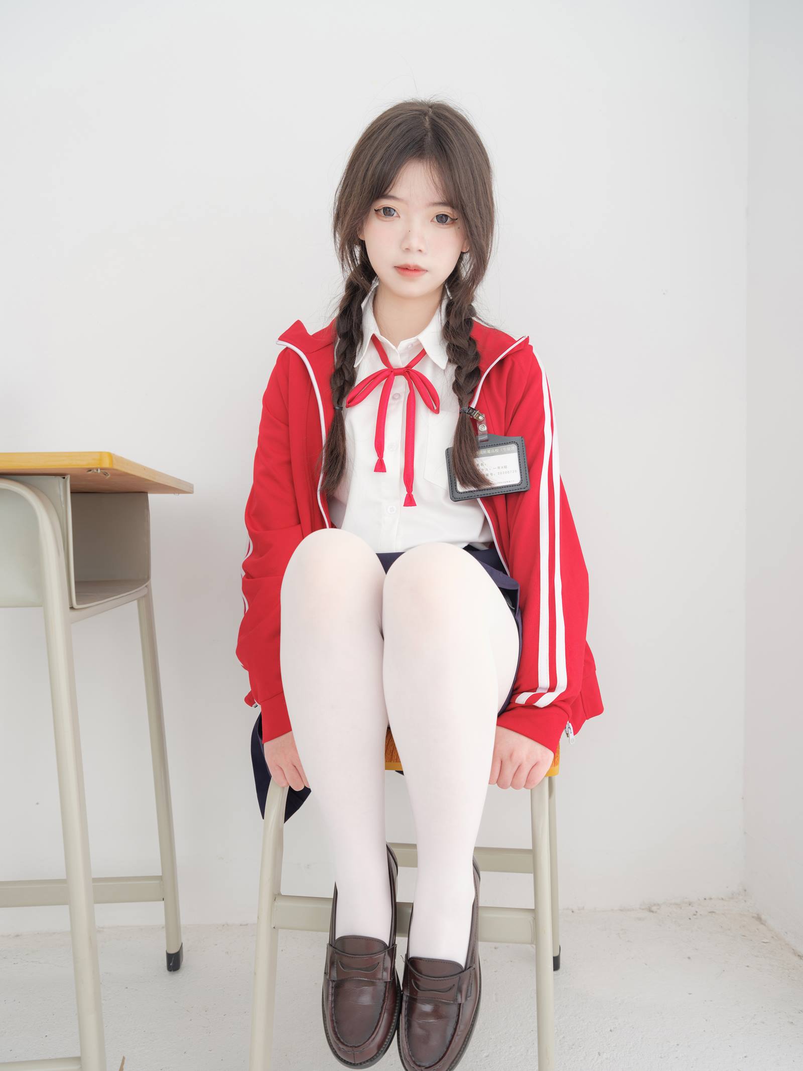 [紧急企划]内部定制 奶昔 学生妹[57P/0.98GB]插图3