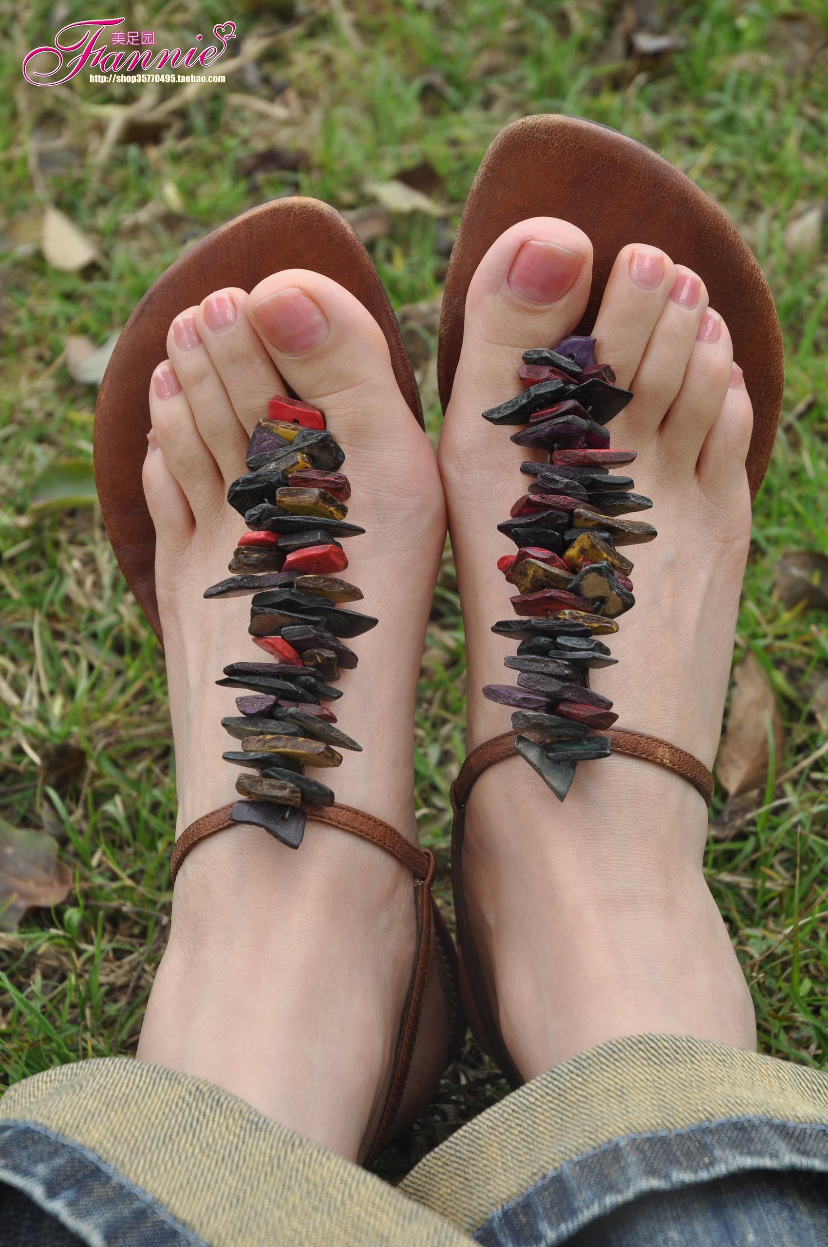 Fannie芬妮每足园 No.309 梦幻绿洲 [64P/184MB]插图2