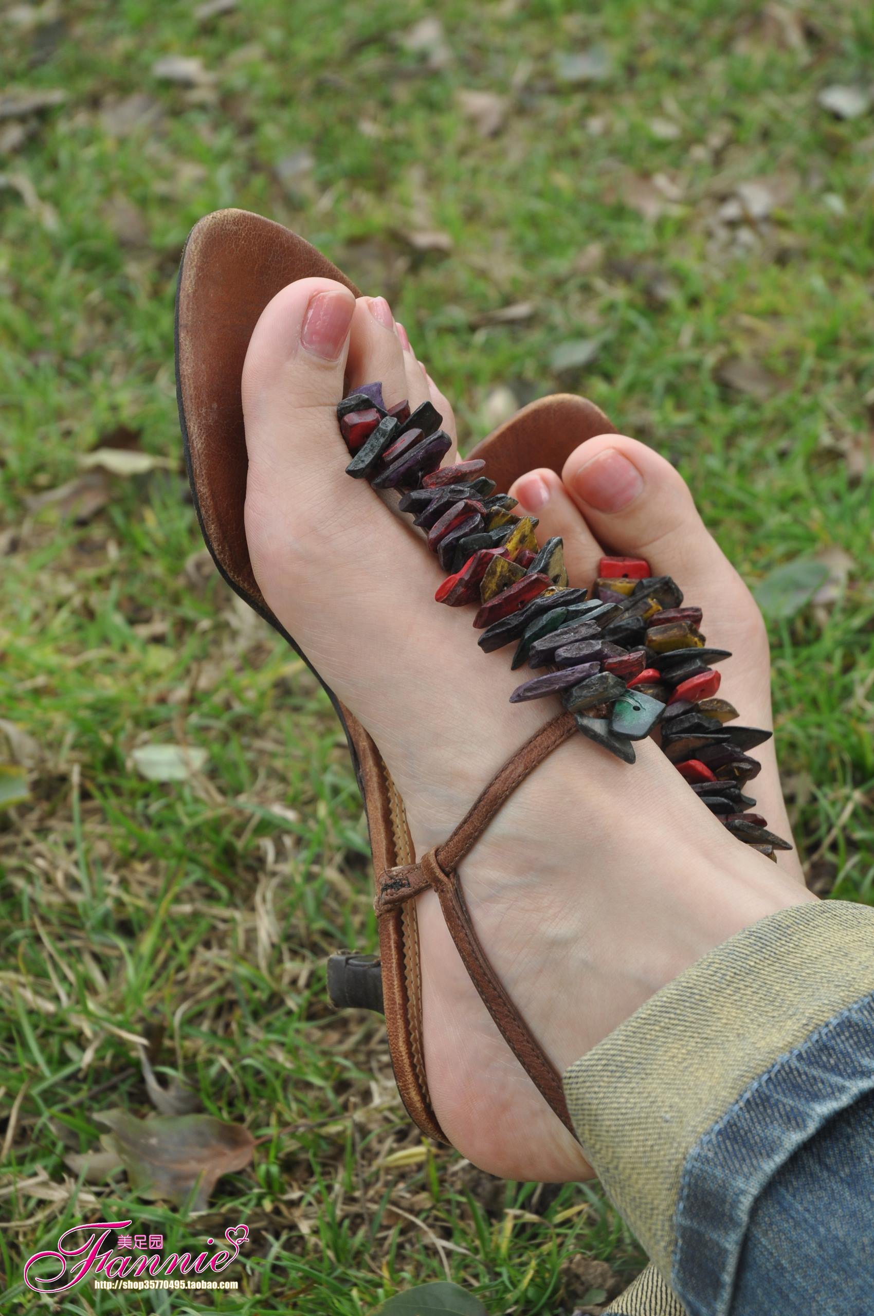 Fannie芬妮每足园 No.309 梦幻绿洲 [64P/184MB]插图3