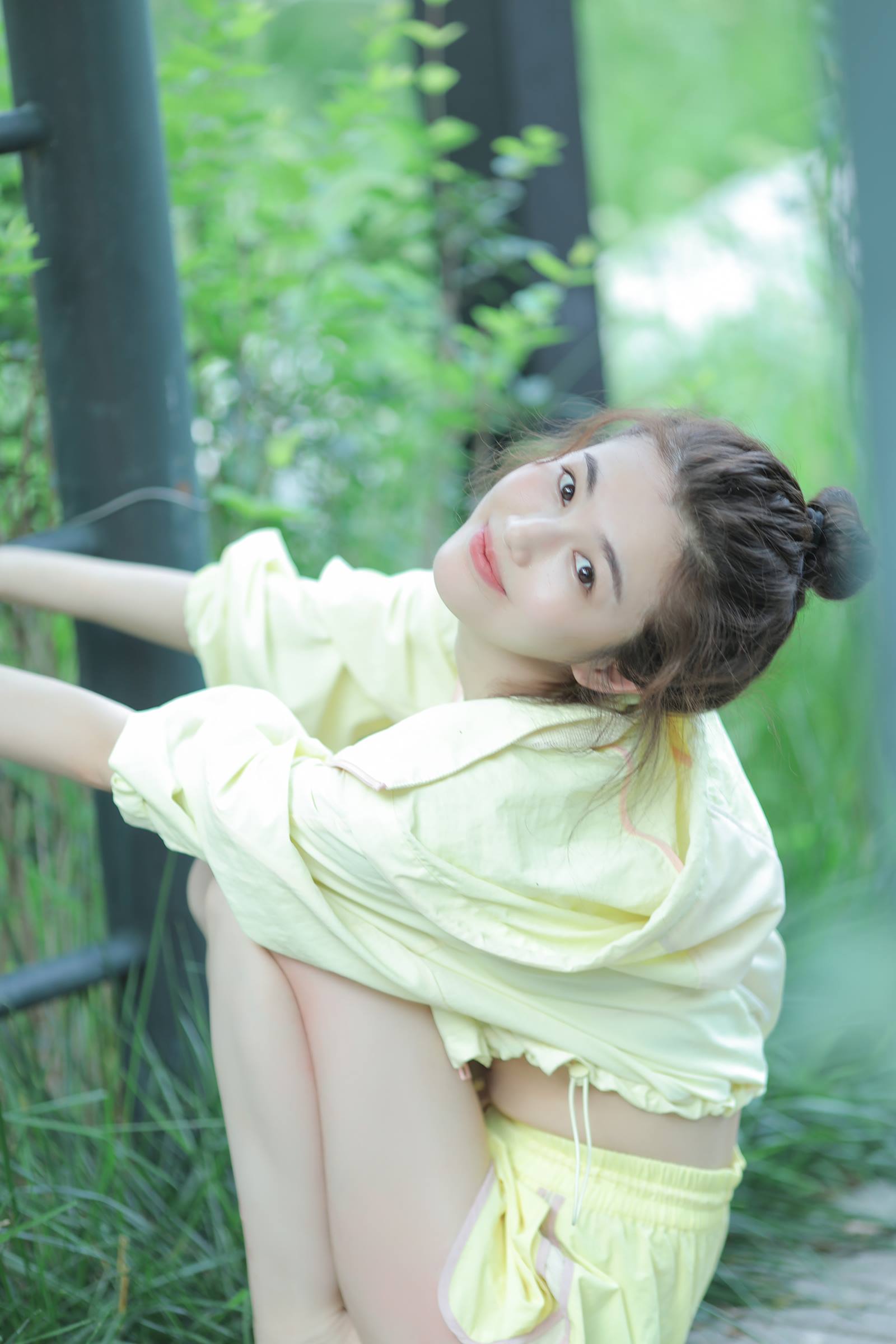 [YITUYU艺图语]2022.08.19 晨练时间到 凡凡[19+1P/53MB]插图3