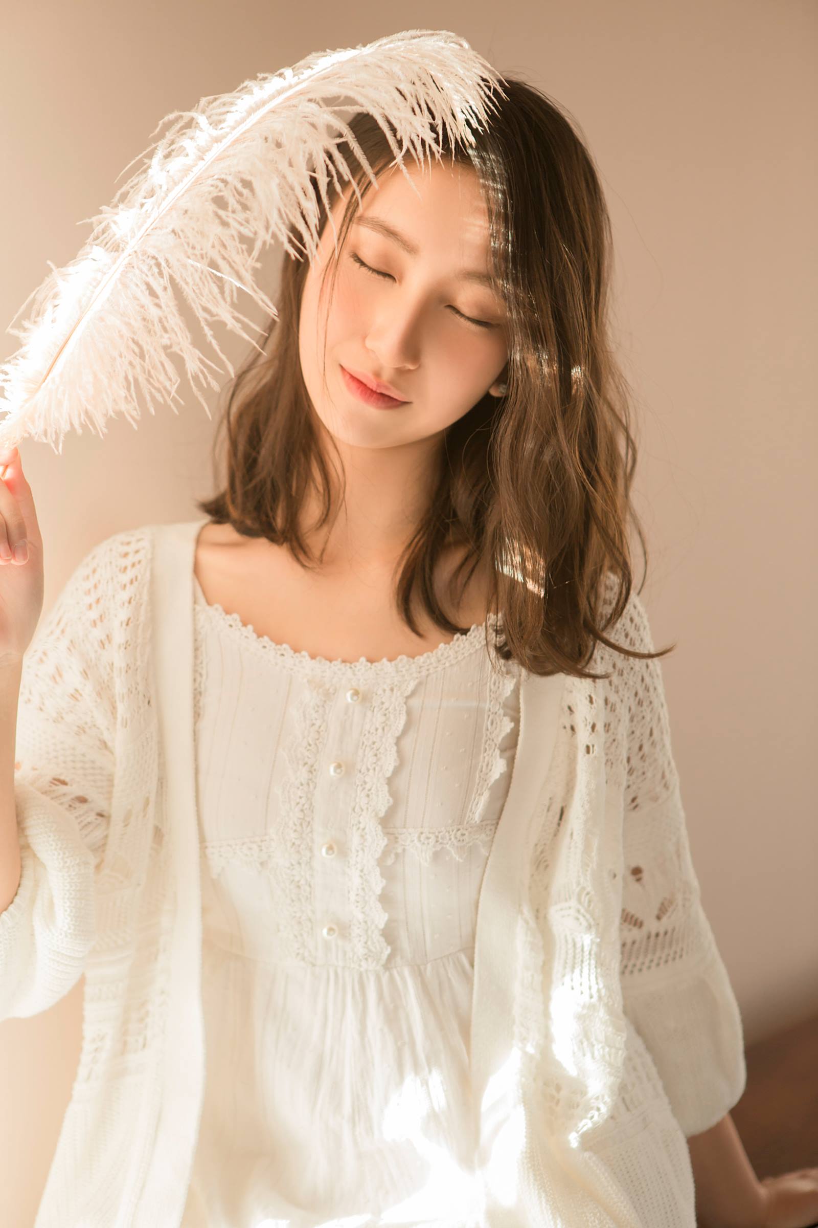 [YALAYI雅拉伊]2023.09.06 NO.1069 亲吻阳光[36P/231MB]插图1