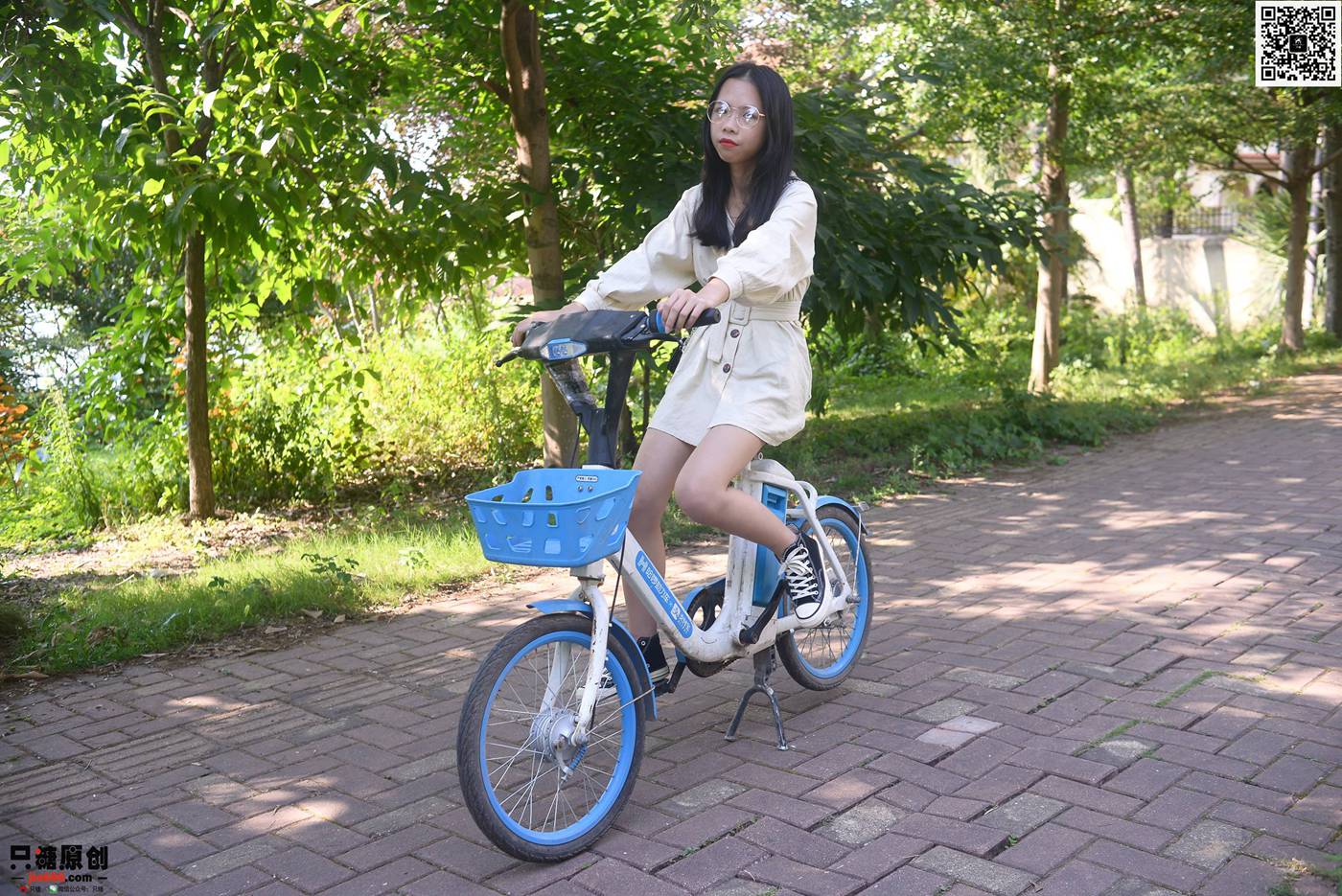 只糖棉袜 NO.340 小花 – 时光如初见 [64P/1V/583M]插图3