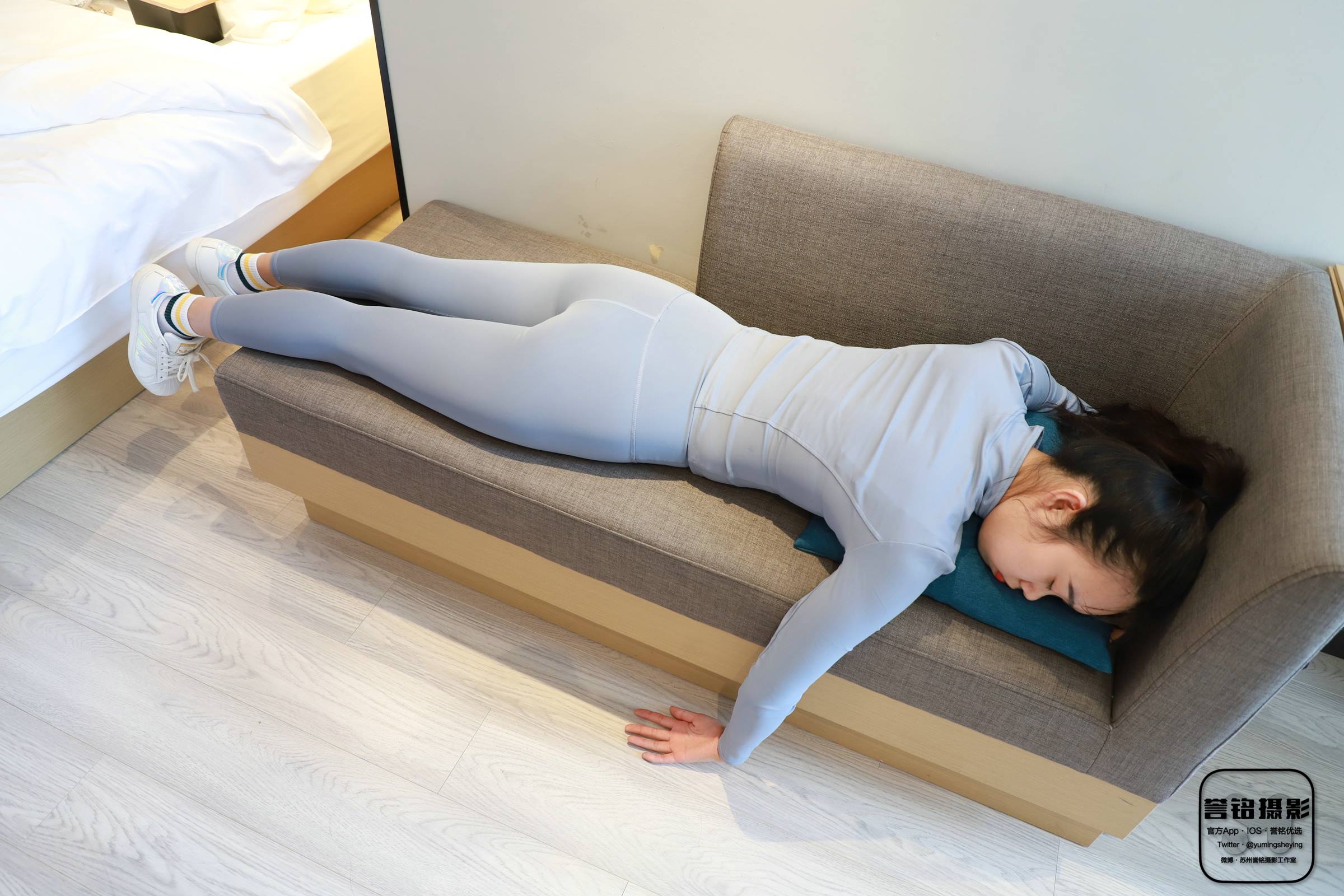 誉铭摄影《2023.2.8特约》[120P/1V/1.29G]插图2