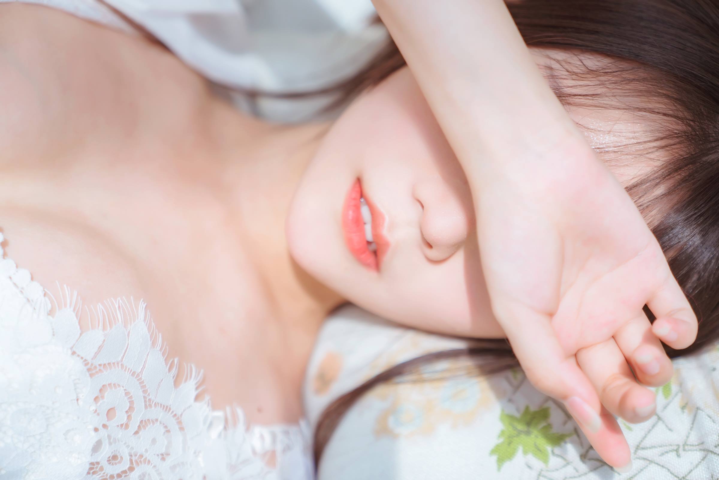 [YITUYU艺图语]2022.05.01 花房阳光少女 坏露露香宝[31+1P/487MB]插图1