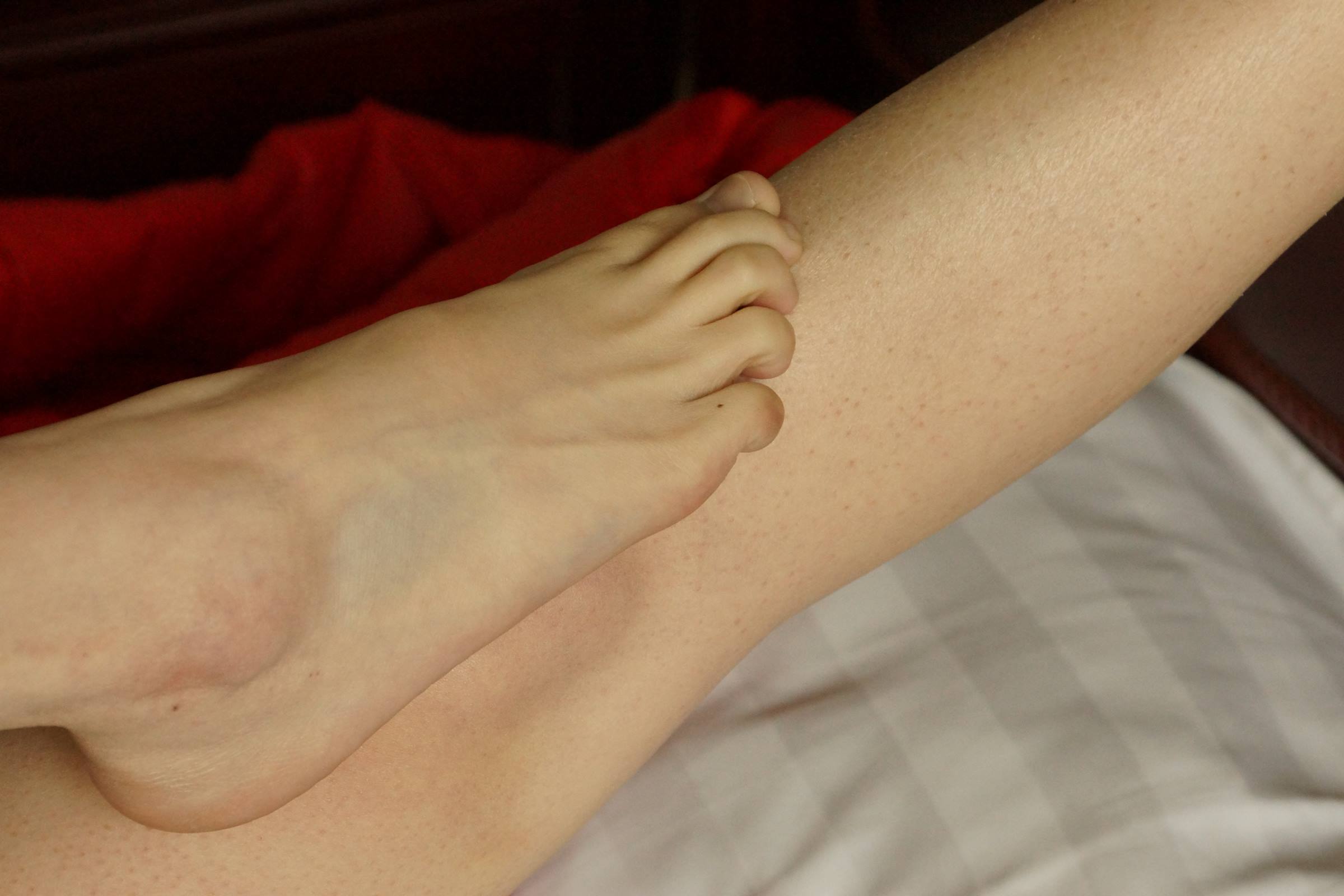 自由摄影 No.065 干净白嫩的小米裸足 [149P/606MB]插图4