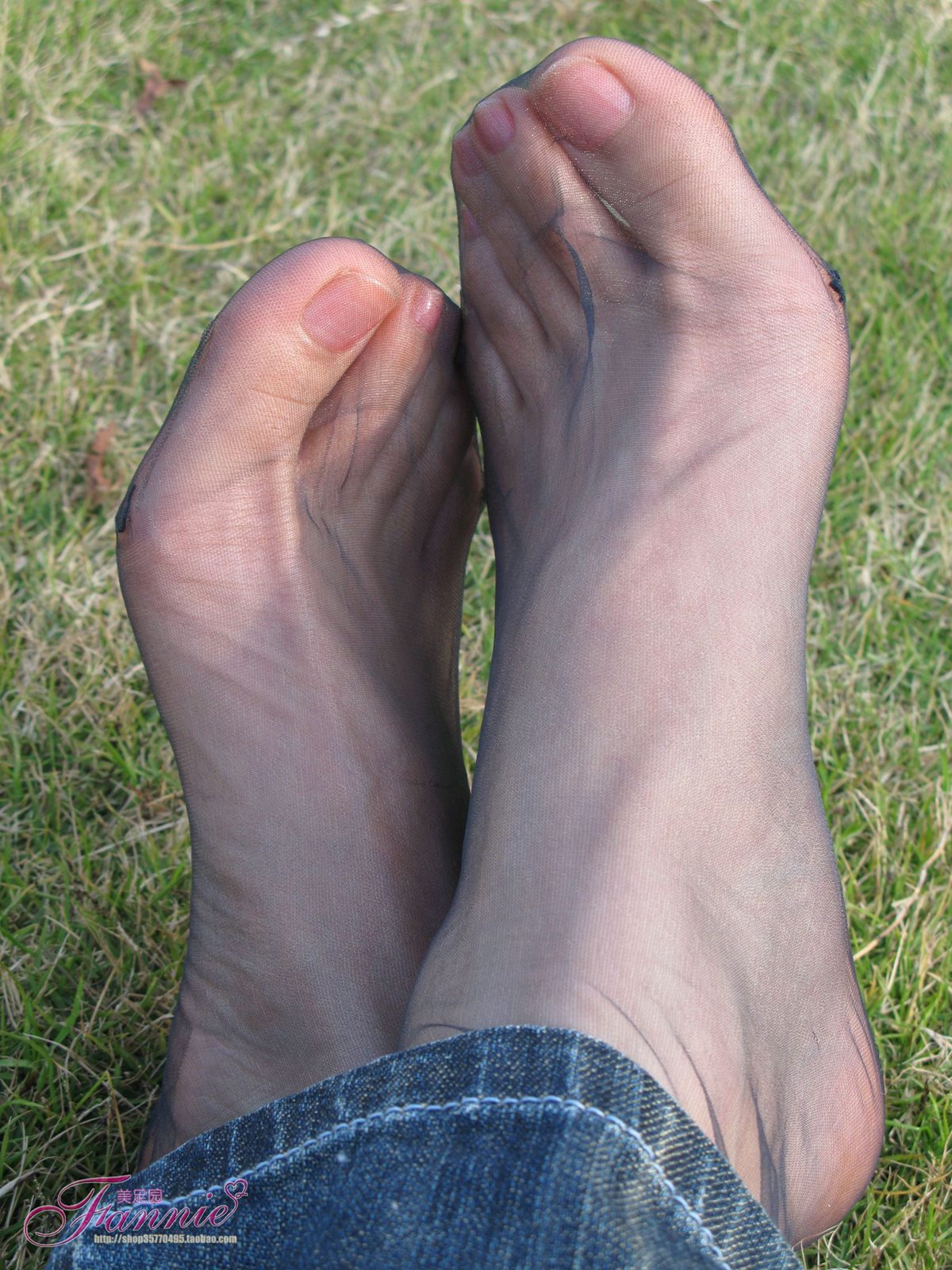 Fannie芬妮每足园 No.364 窃窃私语灰丝 [88P/236MB]插图4