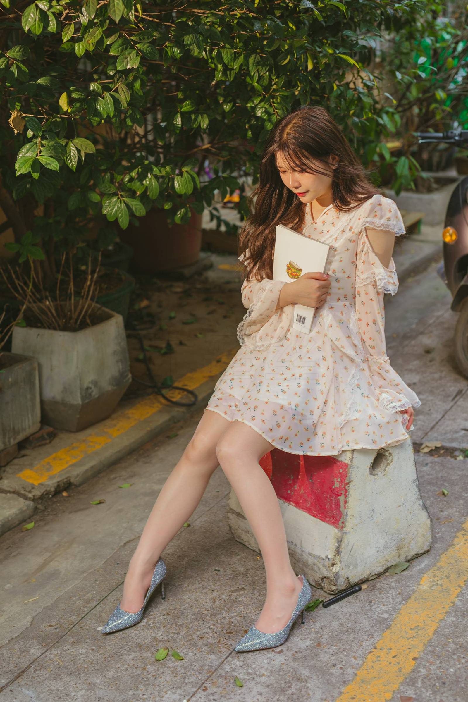 尤蜜丝 NO.047 穿搭推广展示图集 清纯[36P/232MB]插图3