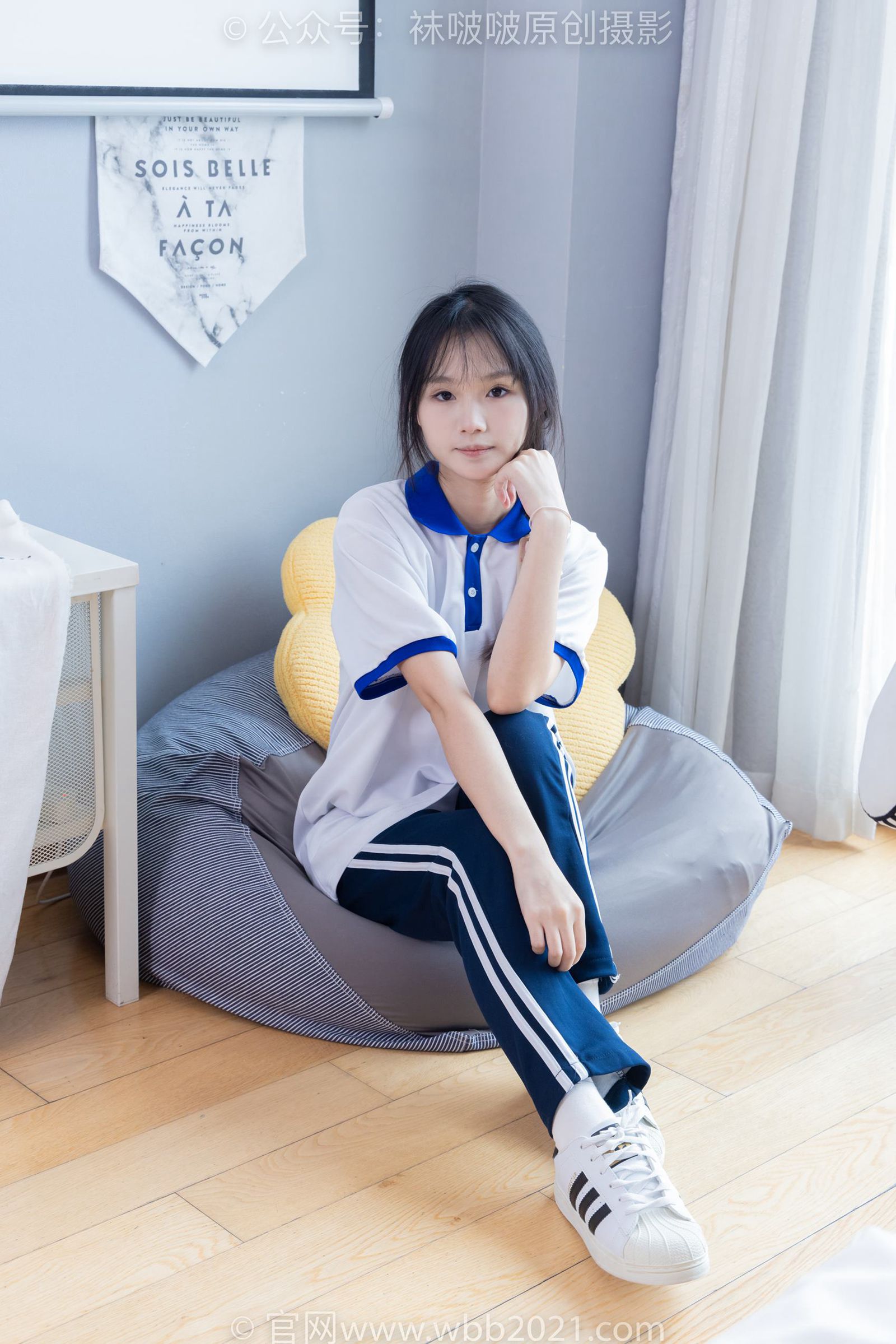 [BoBoSocks袜啵啵]NO.366 甜甜圈-三双板鞋、白棉袜、短白丝[150P/1V/6.13GB]插图3