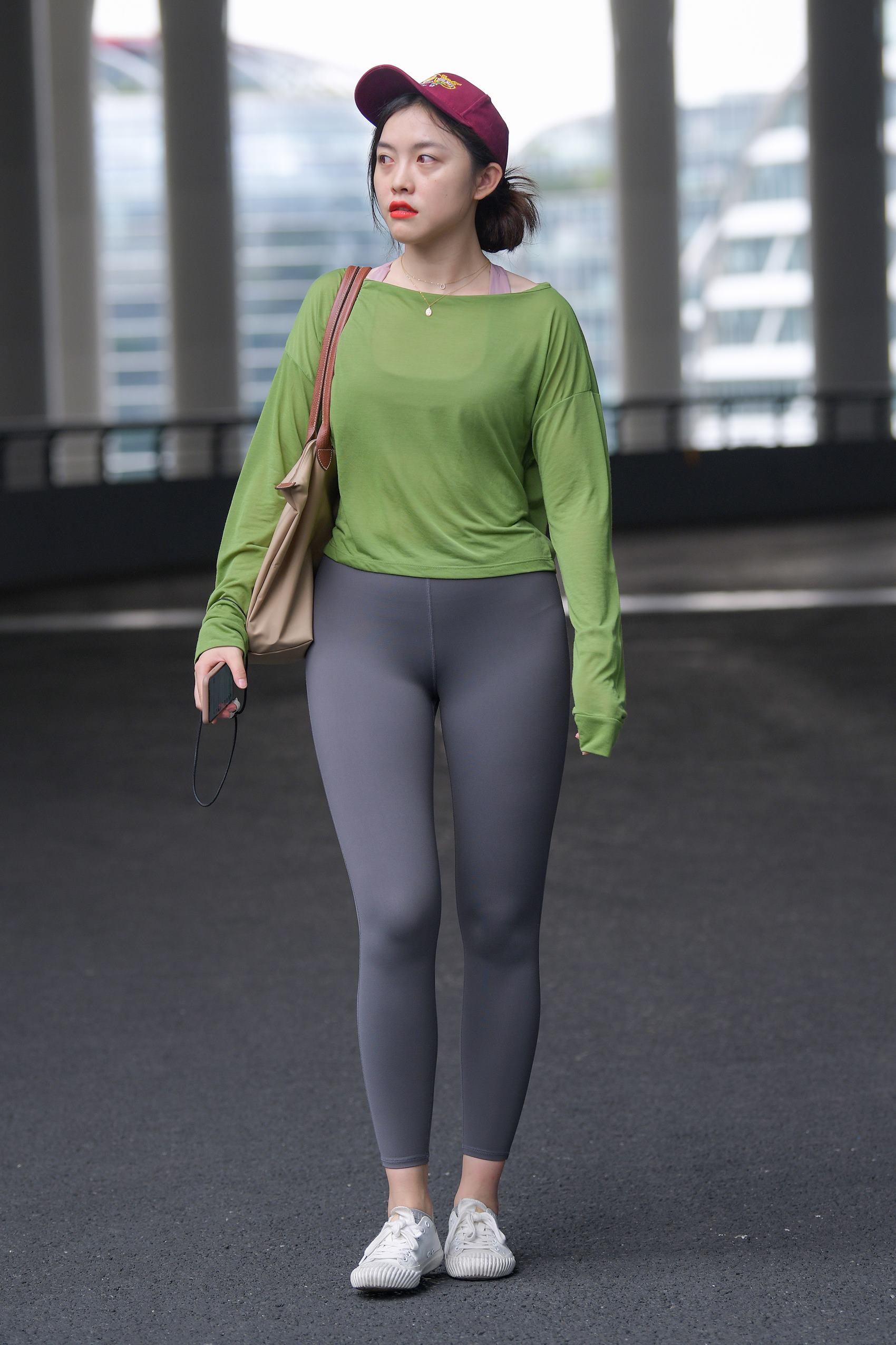 精选街拍作品 NO.2922 灰色瑜伽运动装[106P/178MB]插图1