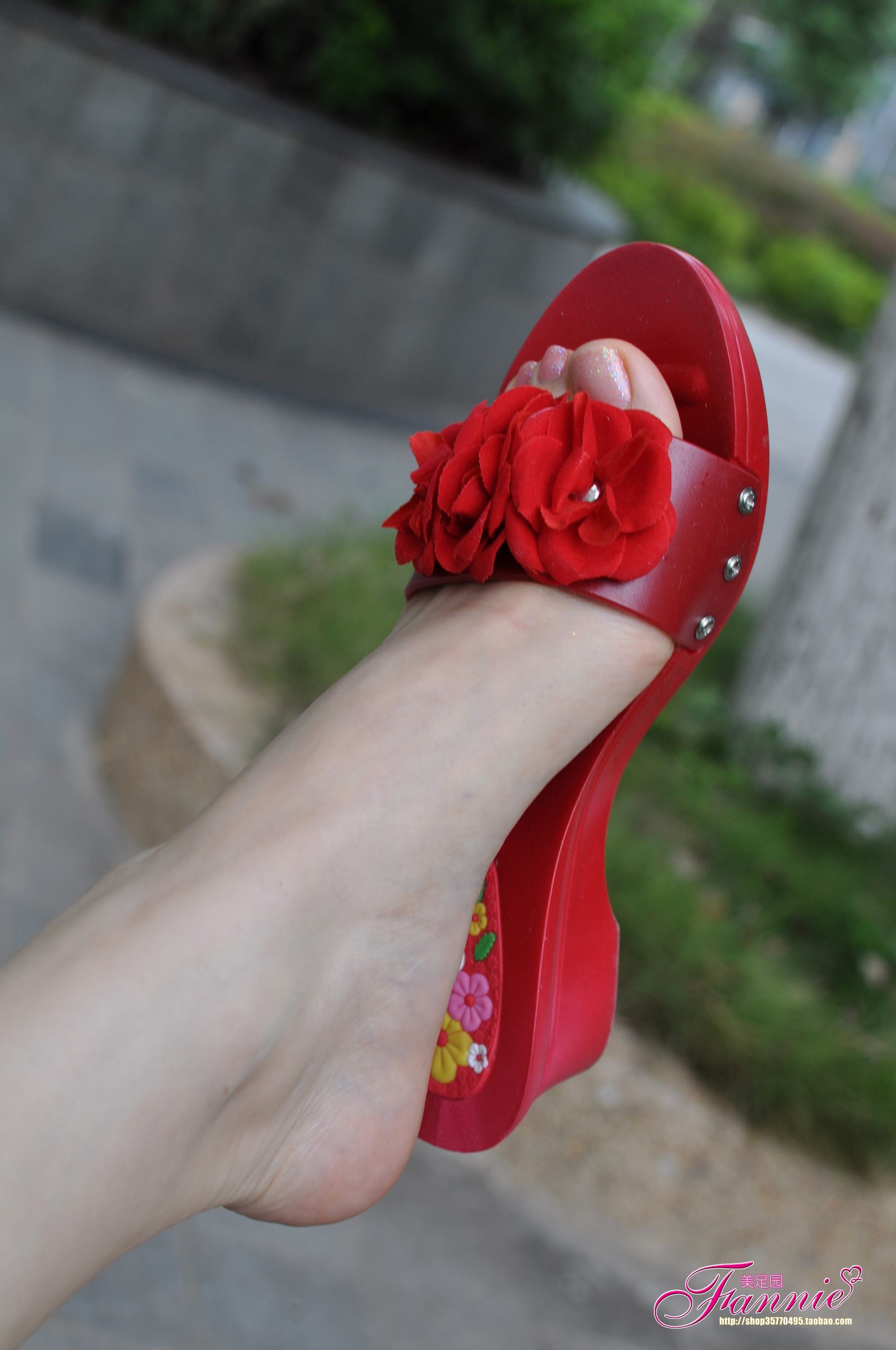 Fannie芬妮每足园 No.502 夏日足下 清爽靓丽 红拖[53P/147MB]插图2