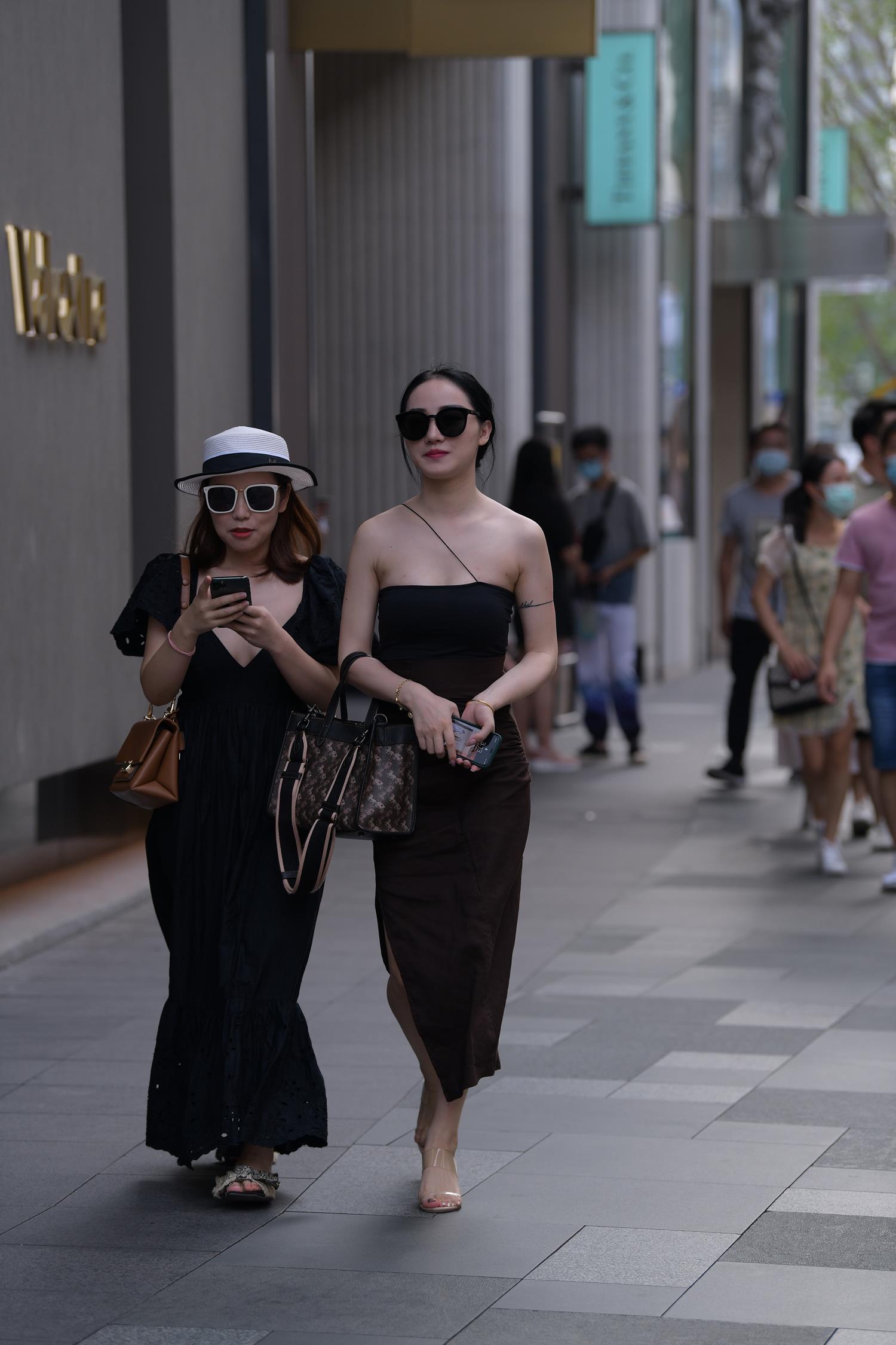 精选街拍作品 NO.3773 紧身包臀裙长香肩[80P/135MB]插图2