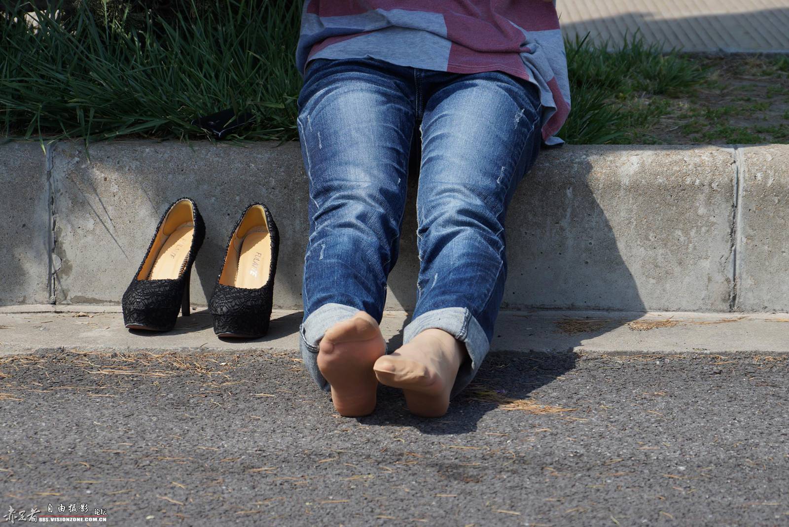 自由摄影 No.269 如此淡定的玩弄着自己的丝族 [53P/172MB]插图4