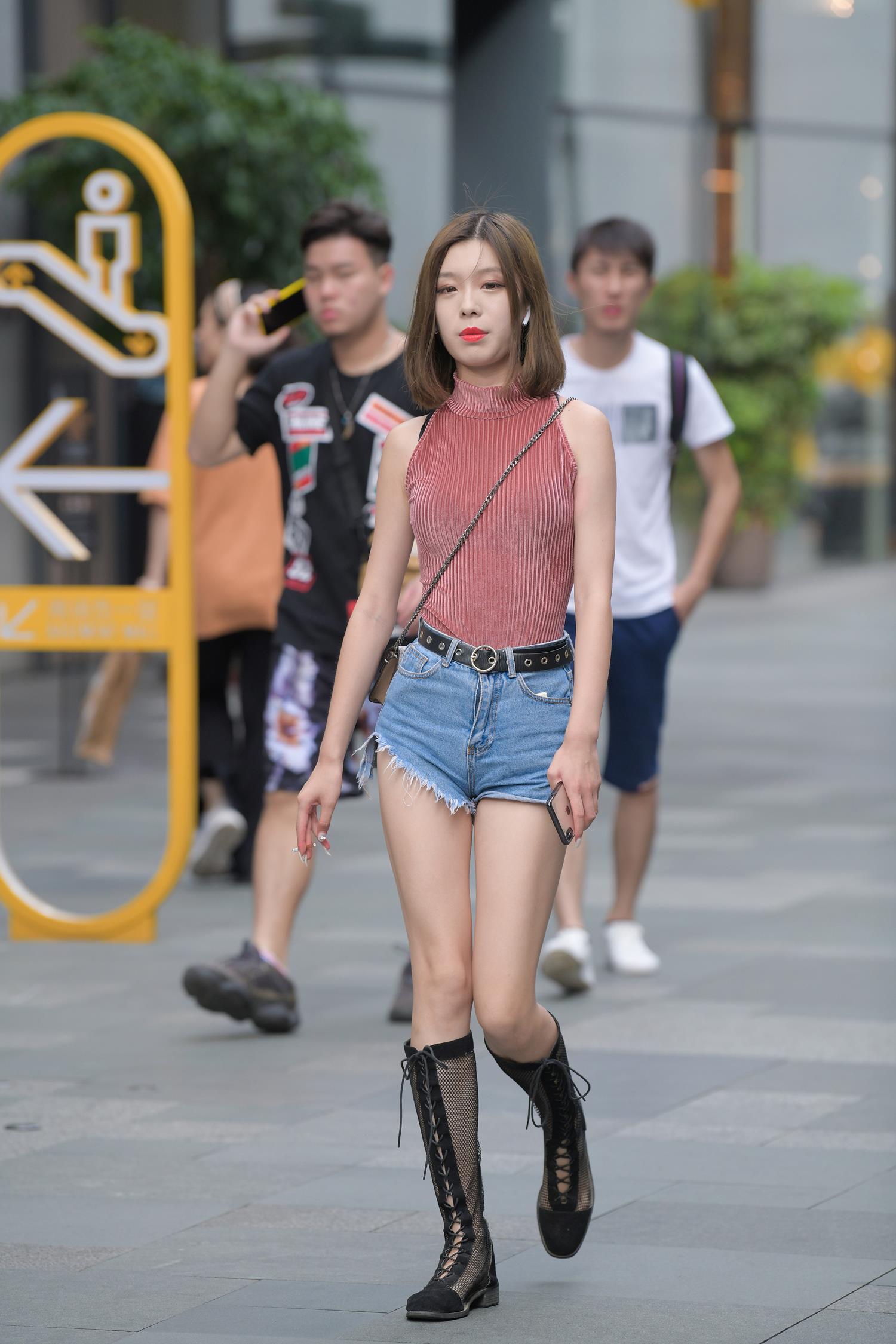 精选街拍作品 NO.3966 青春靓丽网靴短裤[83P/176MB]插图1