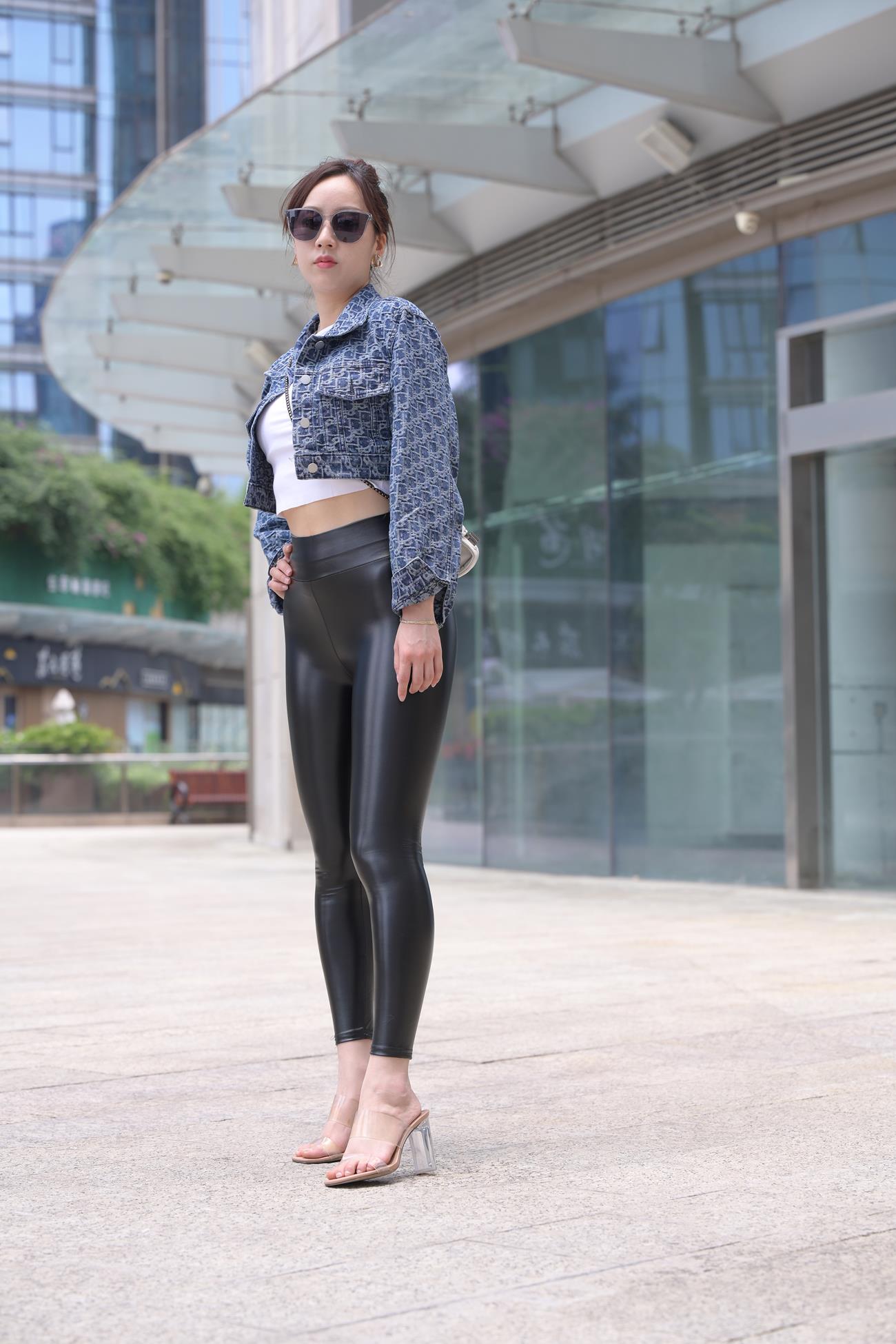 精选街拍作品 NO.4315 皮裤靓妹[611P/1.43GB]