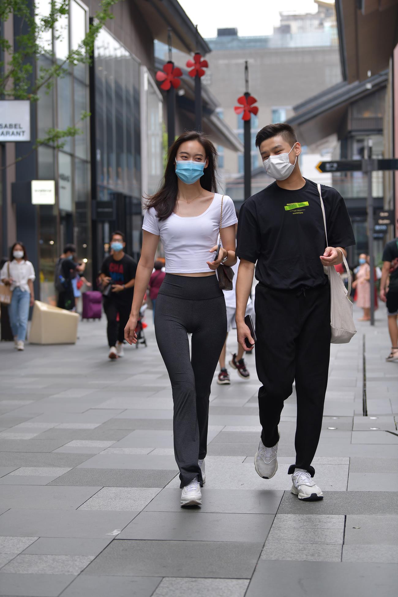 精选街拍作品 NO.4305 黑白搭配魅力好身材[103P/182MB]插图2