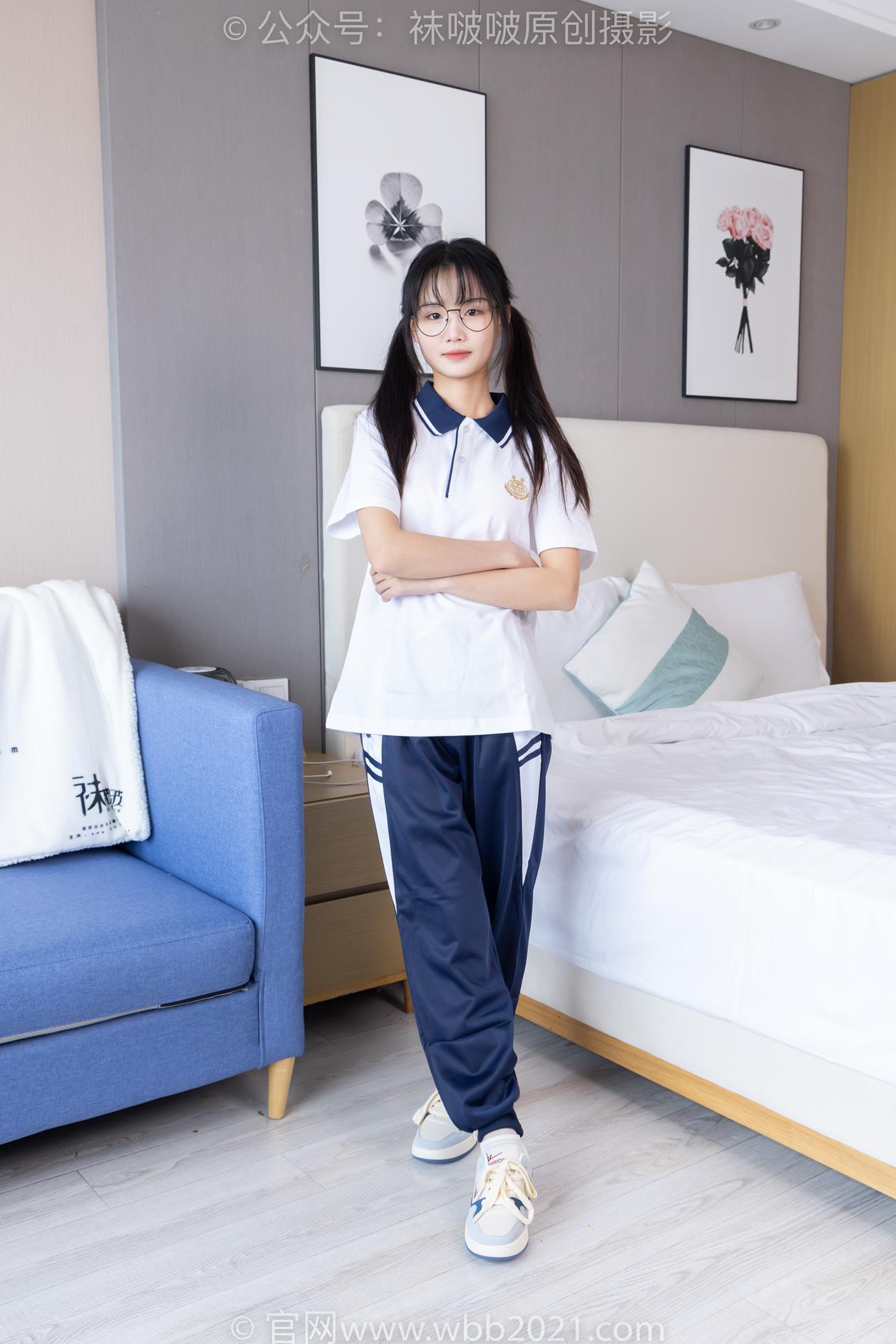 [BoBoSocks袜啵啵]NO.446 甜甜圈 板鞋、白棉袜、白丝、校服裤里丝[150P/1V/6.08GB]插图2