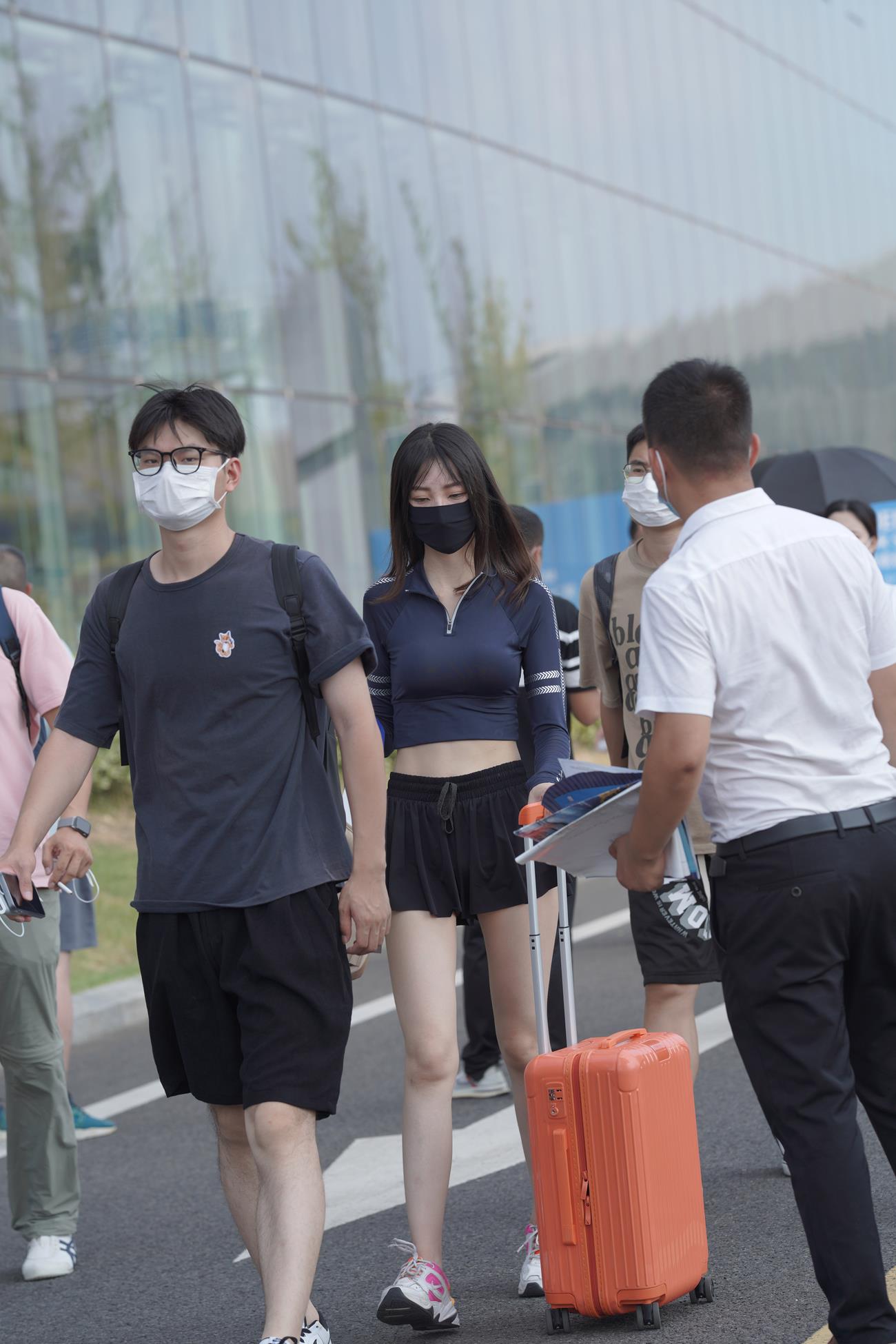 精选街拍作品 NO.4481 鞋子的配色真好看[83P/190MB]插图1