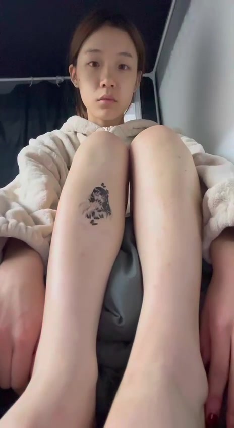 脚模面试脸足同框套路系列-109 纹身MM [15P/24V/124M]插图3