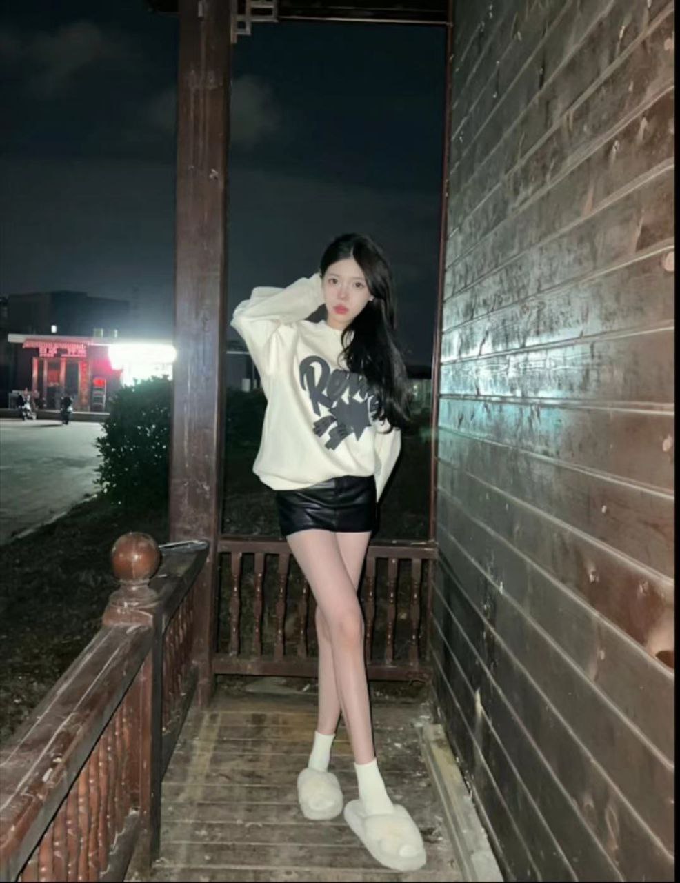 脚模面试脸足同框套路系列-116 165 98 37拖鞋展示黑丝[7P/3V/25M]插图4