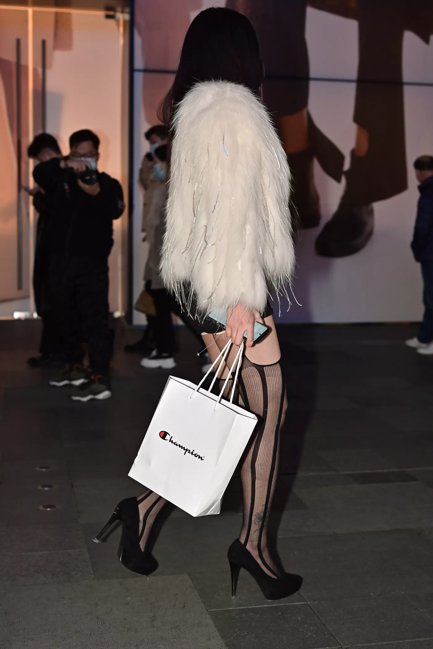 精选街拍作品 NO.4602 端庄知性黑红搭配[369P/822MB]插图2