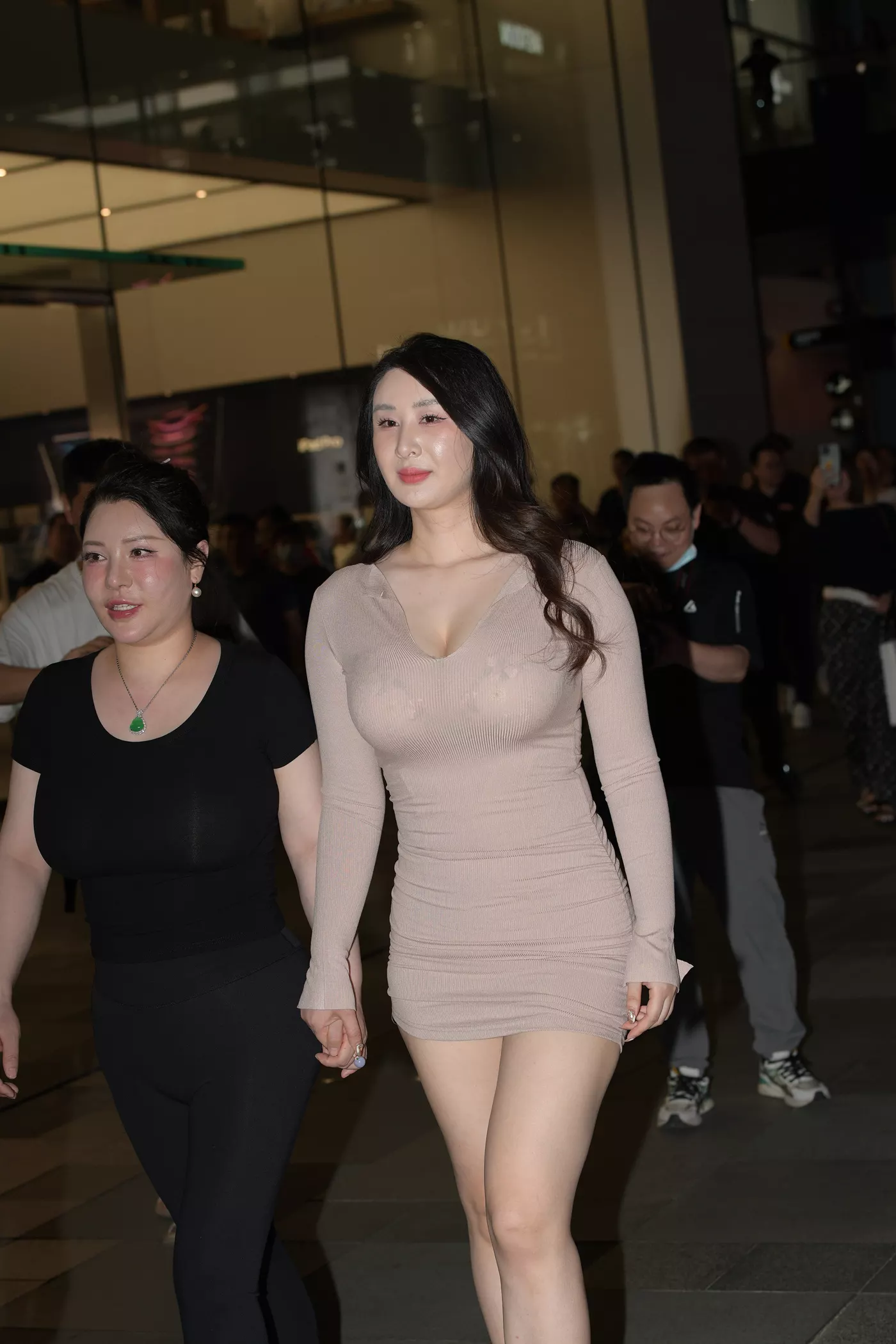 精选街拍作品 NO.4525 大气修身裙好身材[113P/290MB]插图3