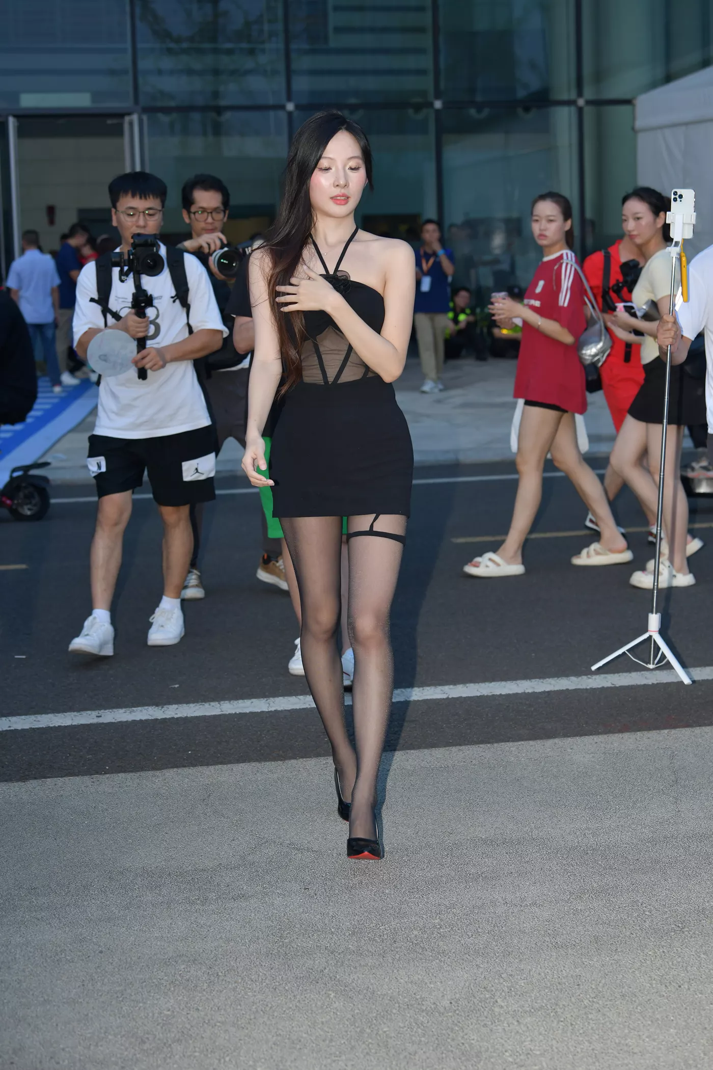 精选街拍作品 NO.4529 精致黑色修身裙[84P/212MB]插图1