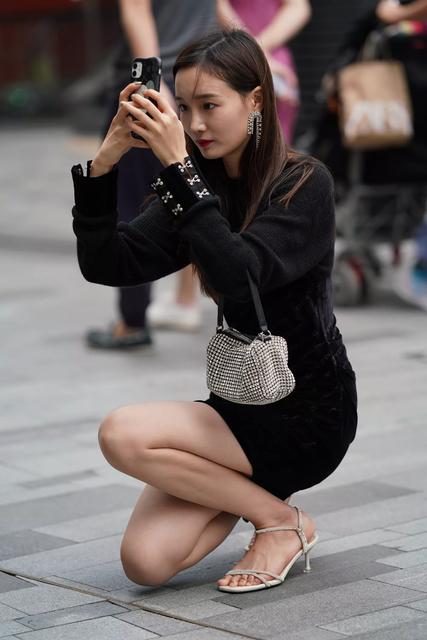 精选街拍作品 NO.4556 黑色紧身包臀裙御姐[96P/160MB]插图1