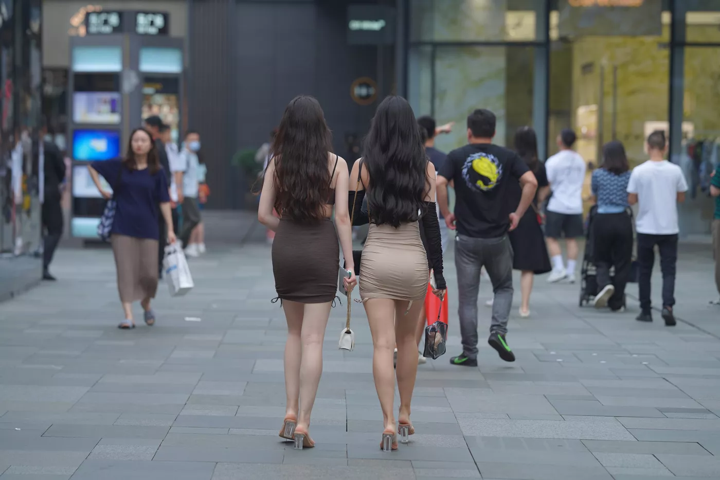 精选街拍作品 NO.4659 吊带裙姐妹花[117P/260MB]插图3